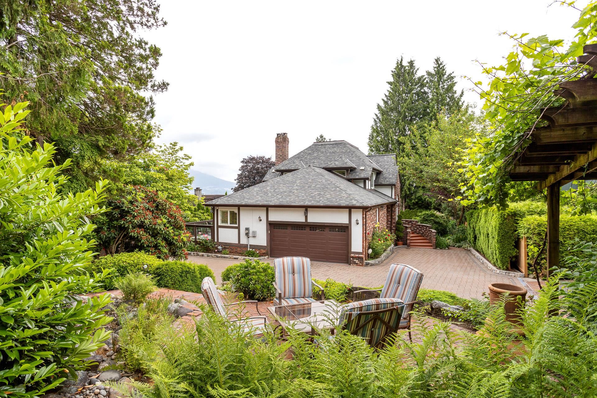 2953 ADMIRAL COURT, Coquitlam BC V3C 4E8, R3038357, BC,