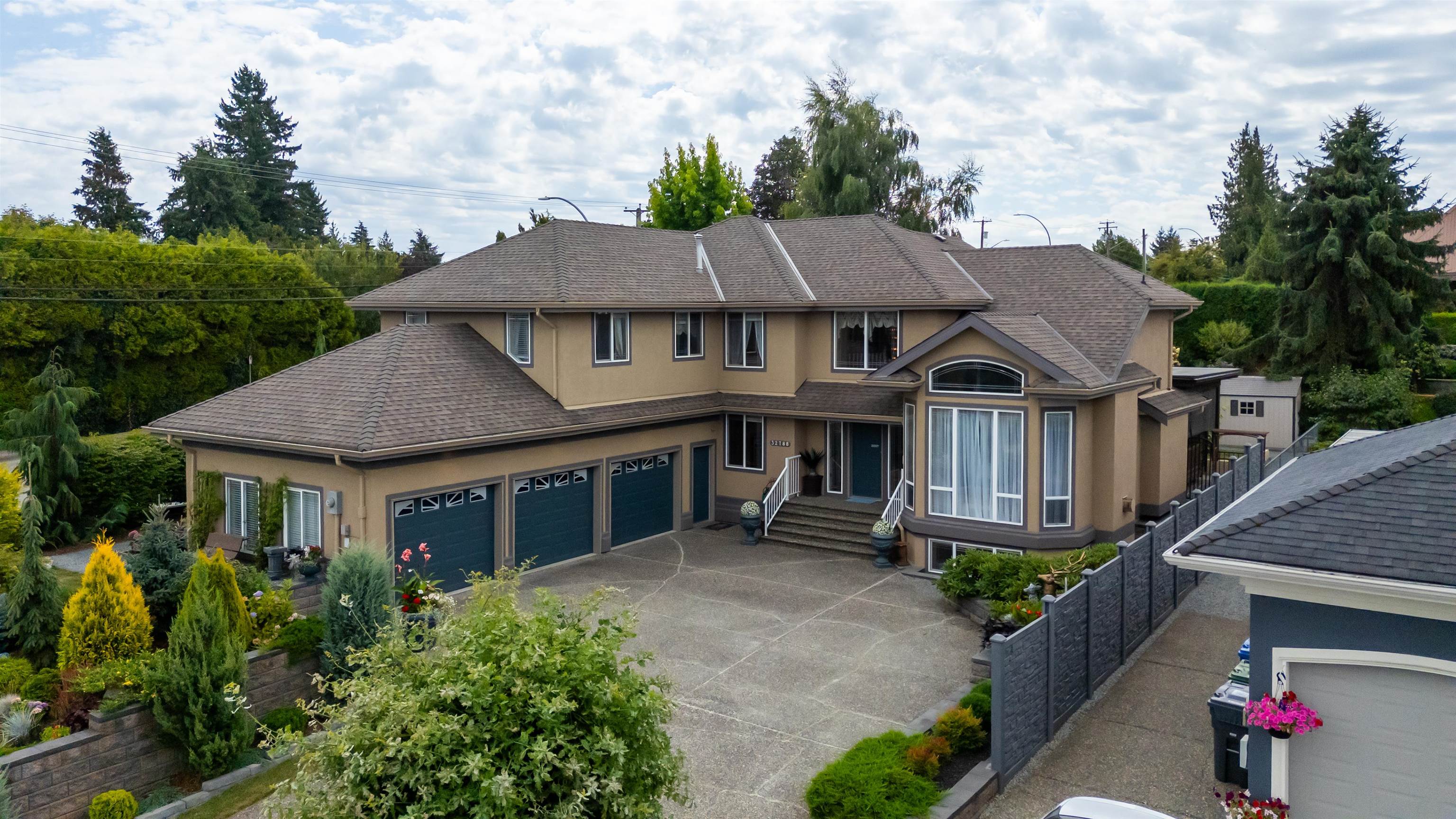 32788 CHILCOTIN DRIVE, Abbotsford BC V2T 5S5, R3038381, BC,
