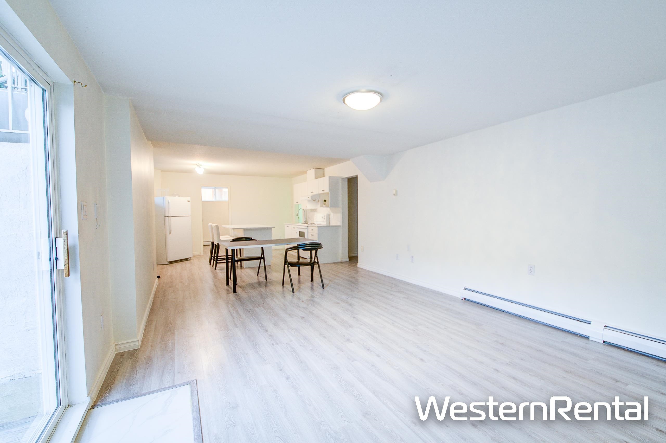 Bsmt 11028 162A STREET, R3038386, BC,