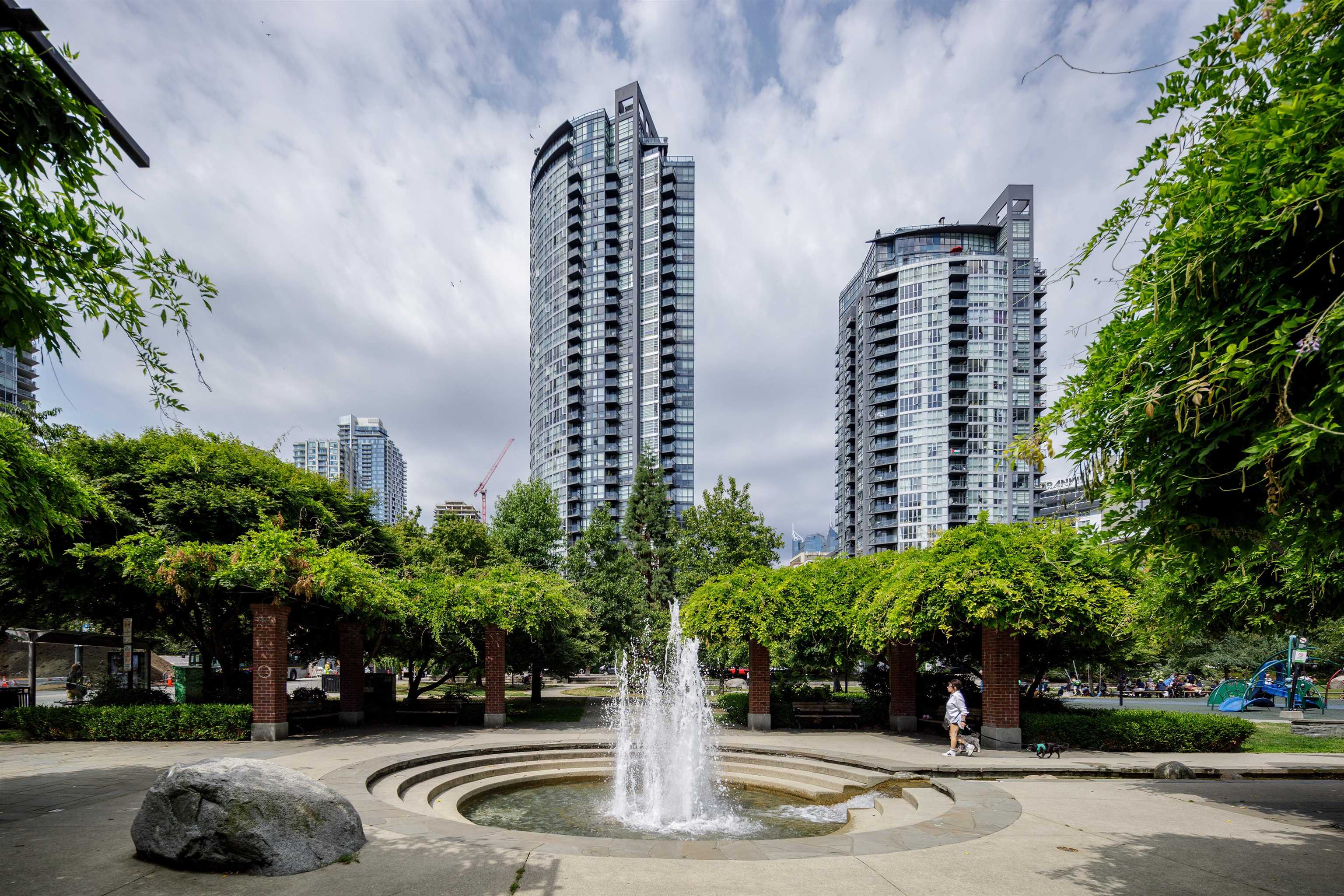 2903 1199 SEYMOUR STREET, R3038396, BC,
