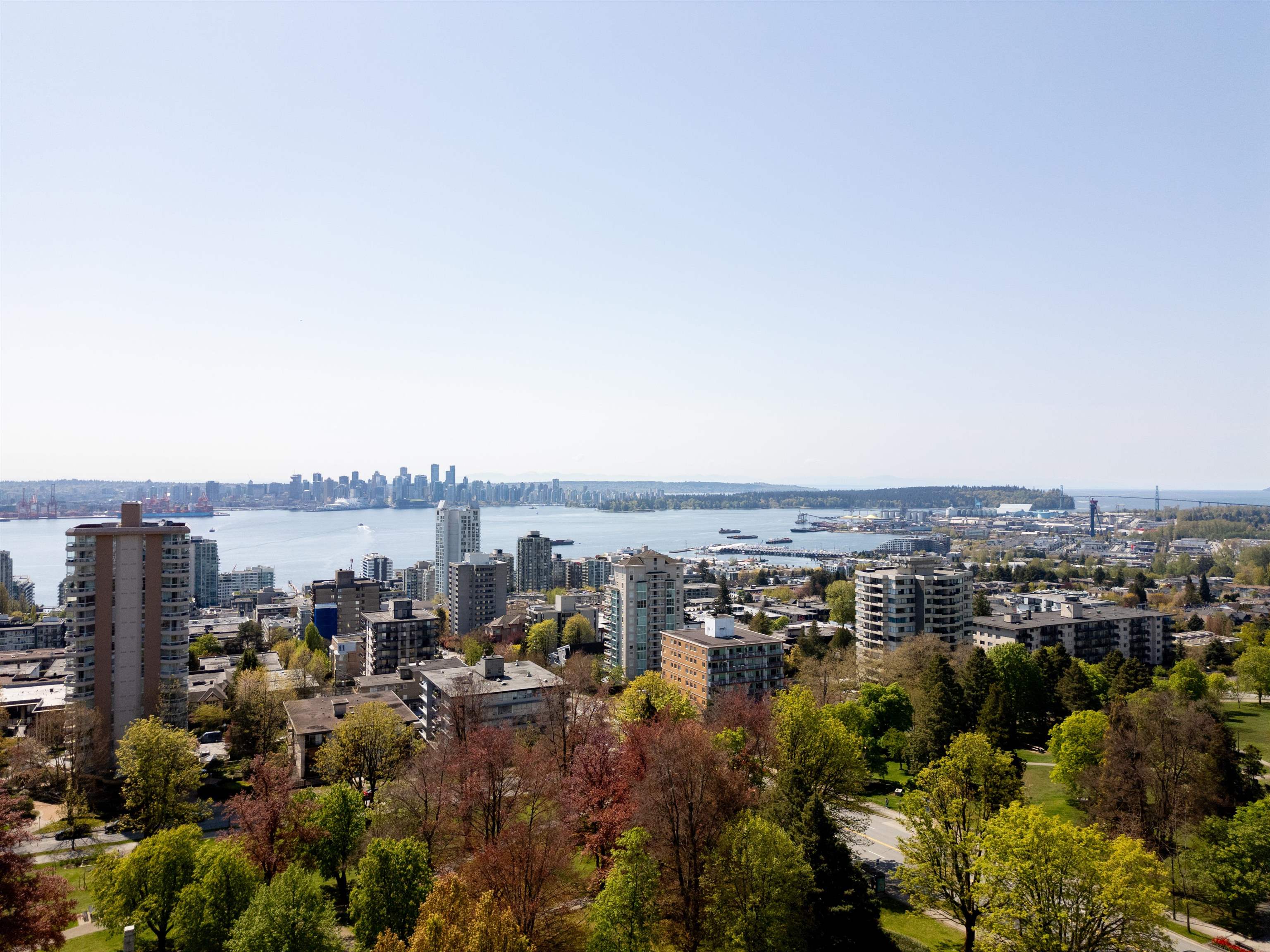 107 128 8TH STREET, R3038512, BC,