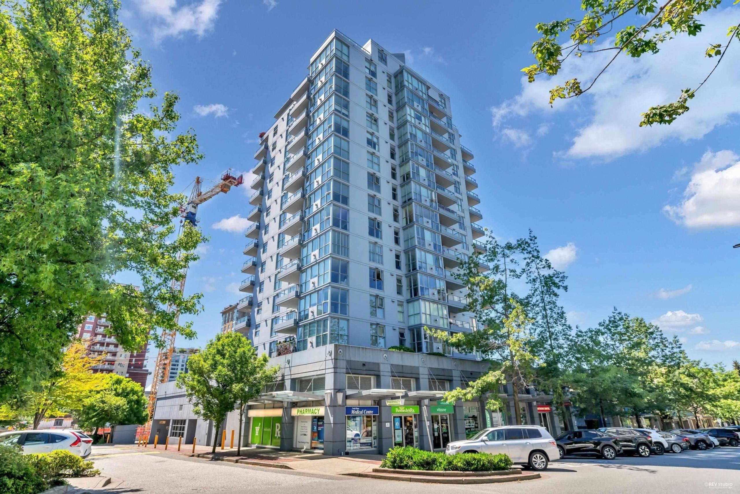301 121 16TH STREET, R3038545, BC,