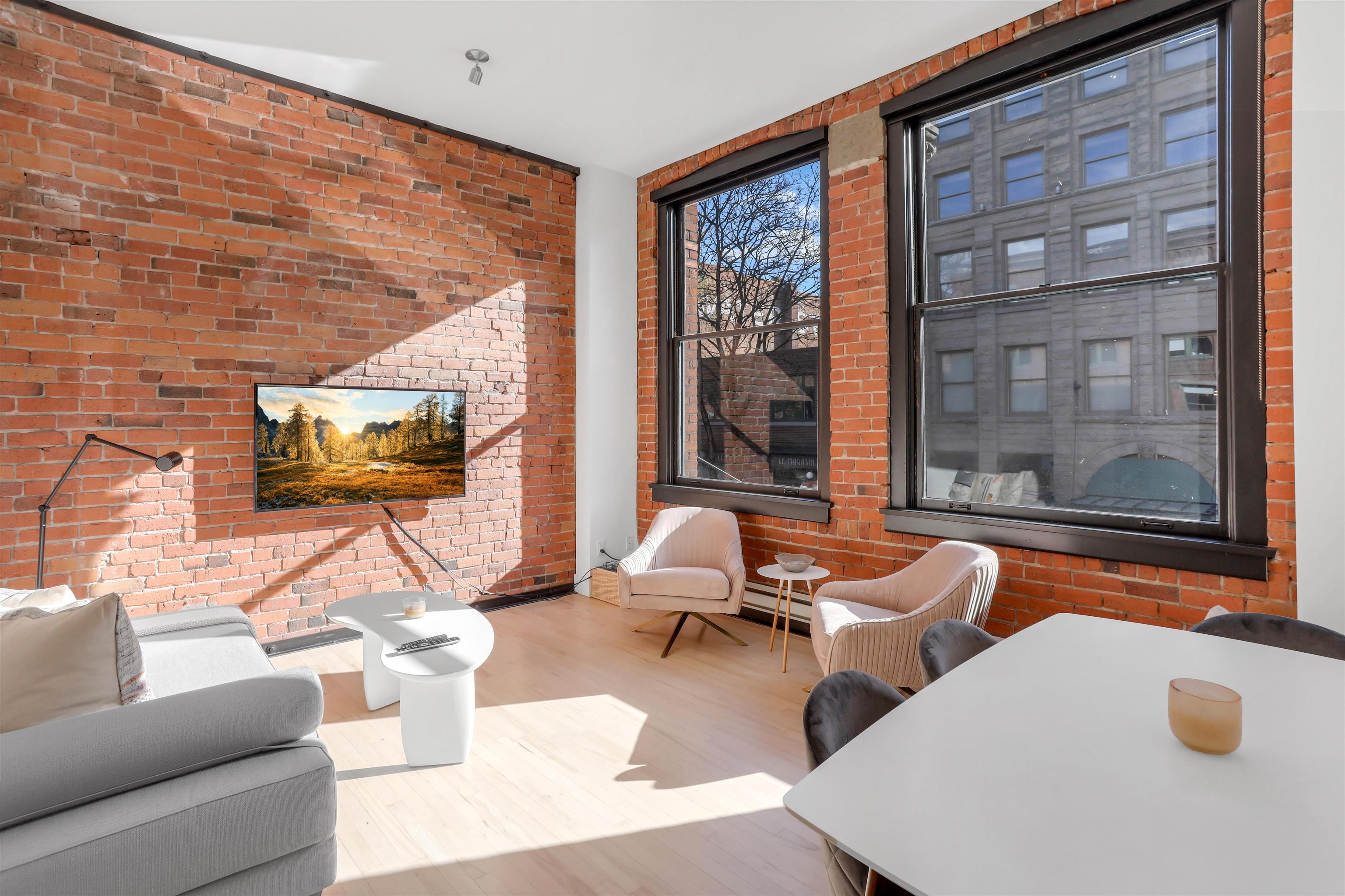 201 345 WATER STREET, R3038799, BC,