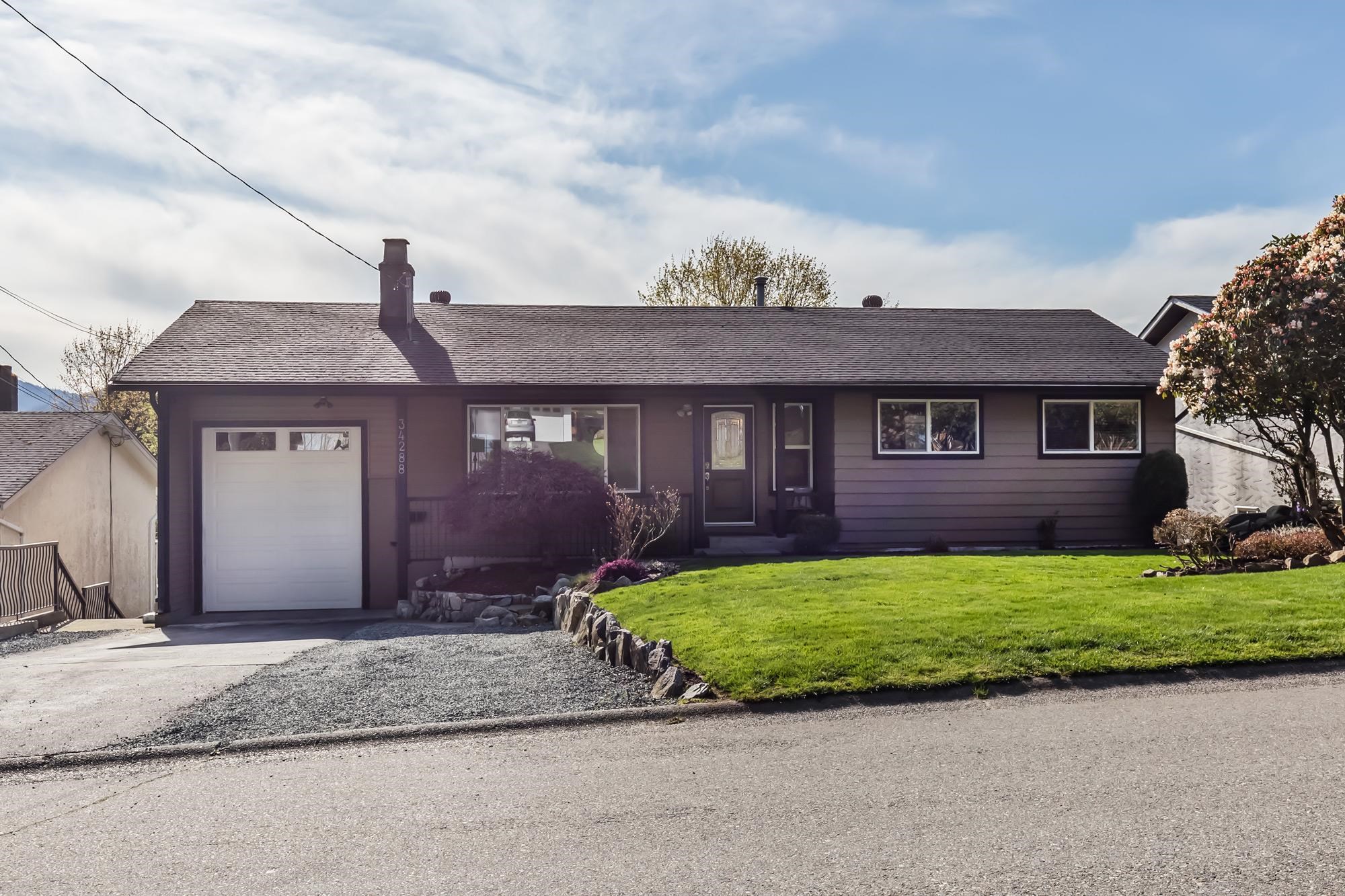 34288 JASPER AVENUE, Mission BC V2V 6P3, R3038873, BC,