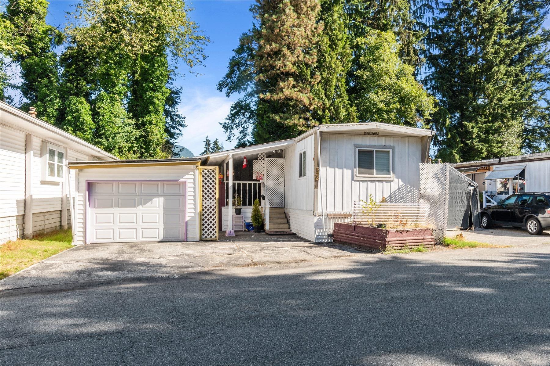 52 4200 DEWDNEY TRUNK ROAD, Coquitlam BC V3K 2X8, R3039177, BC,