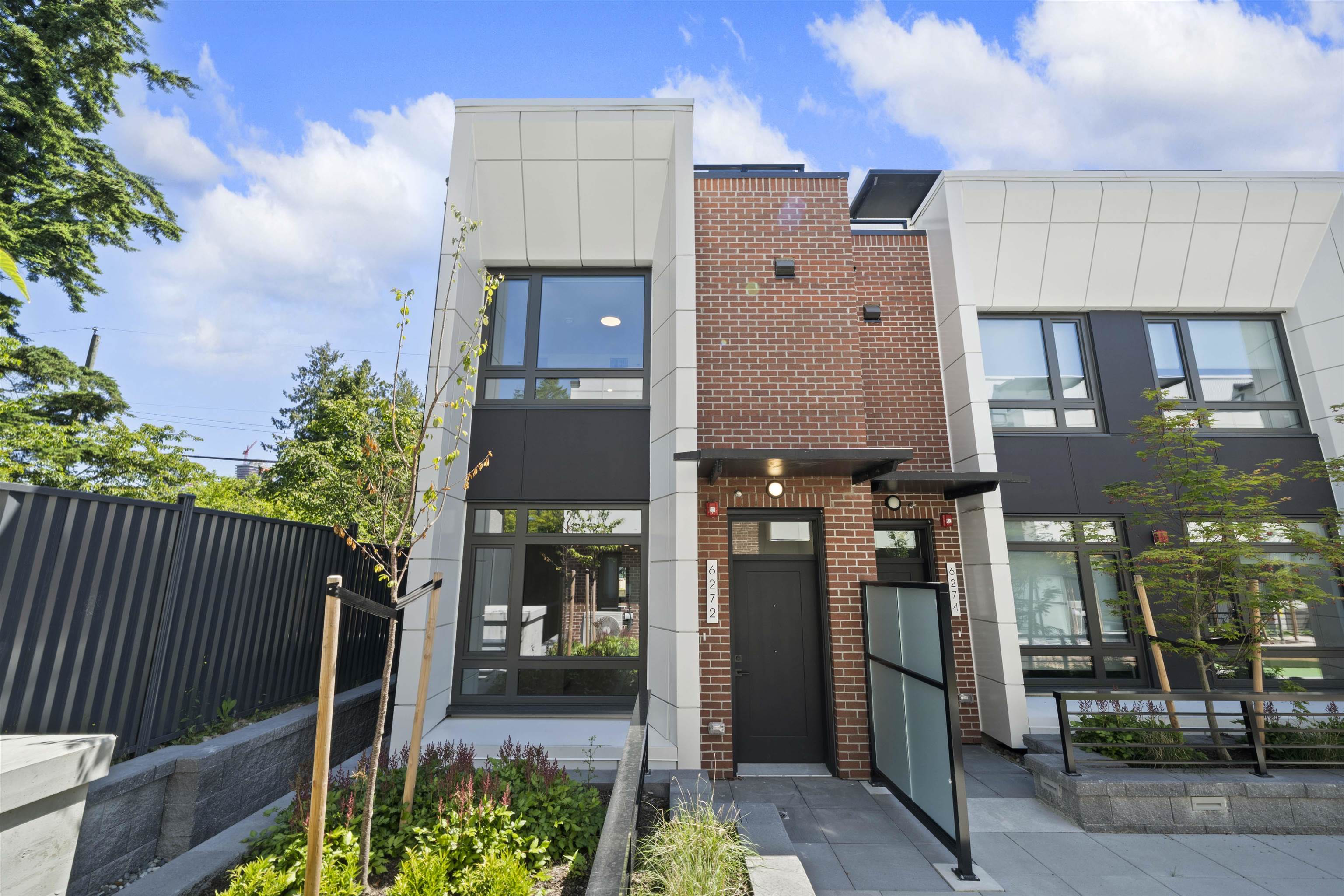 6272 OAK STREET, Vancouver BC V6M 2W4, R3039191, BC,