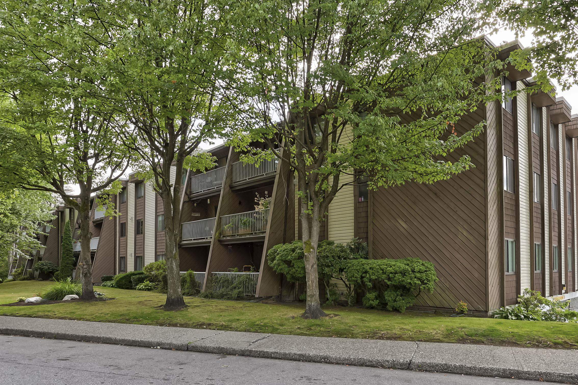 214 3921 CARRIGAN COURT, R3039335, BC,
