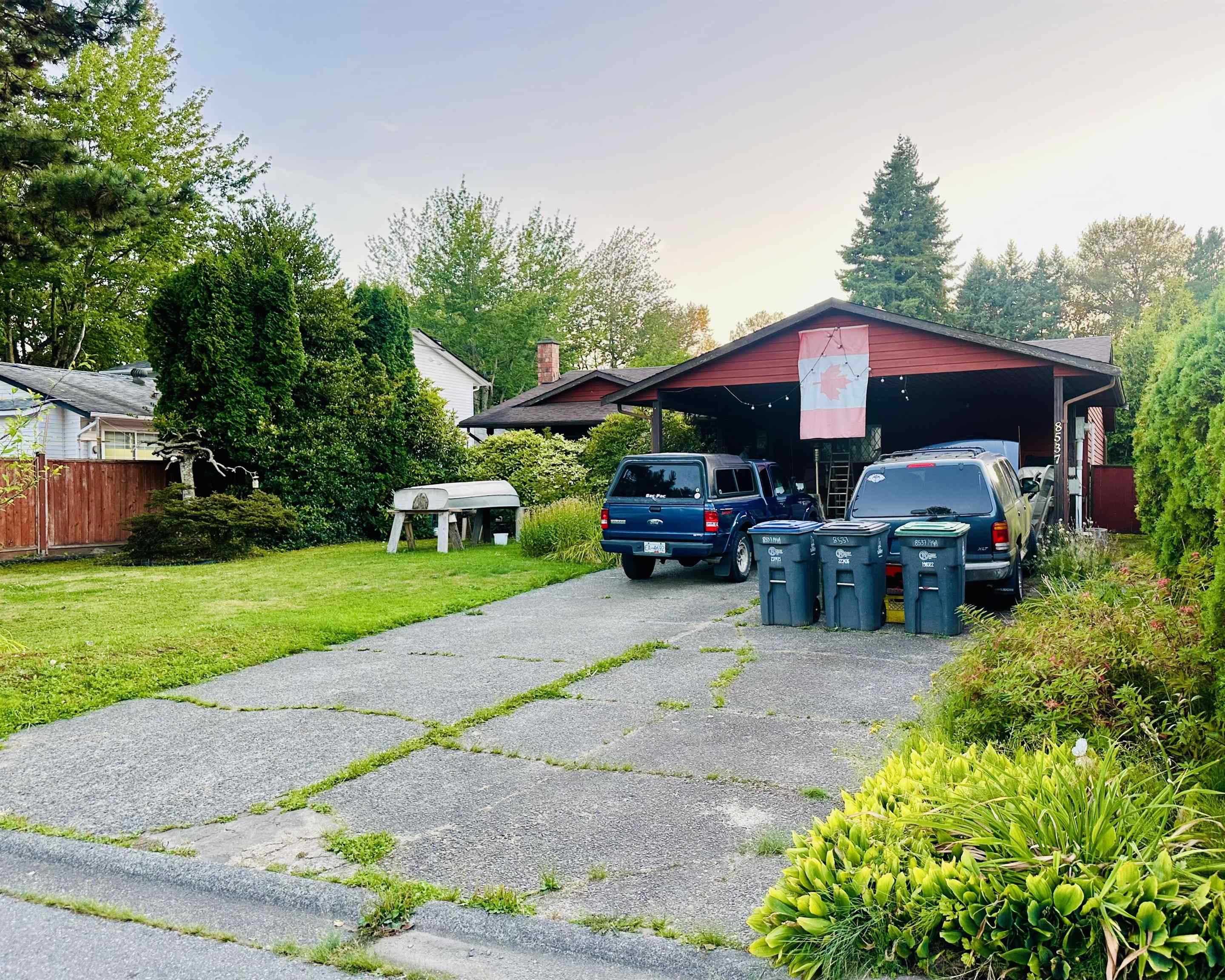 8537 144A STREET, Surrey BC V3S 5T7, R3039428, BC,