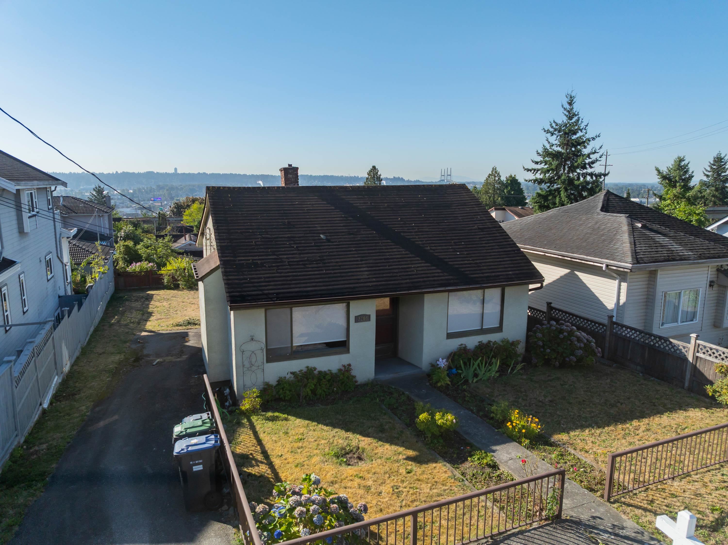 2206 EIGHTH AVENUE, New Westminster BC V3M 2V1, R3039516, BC,