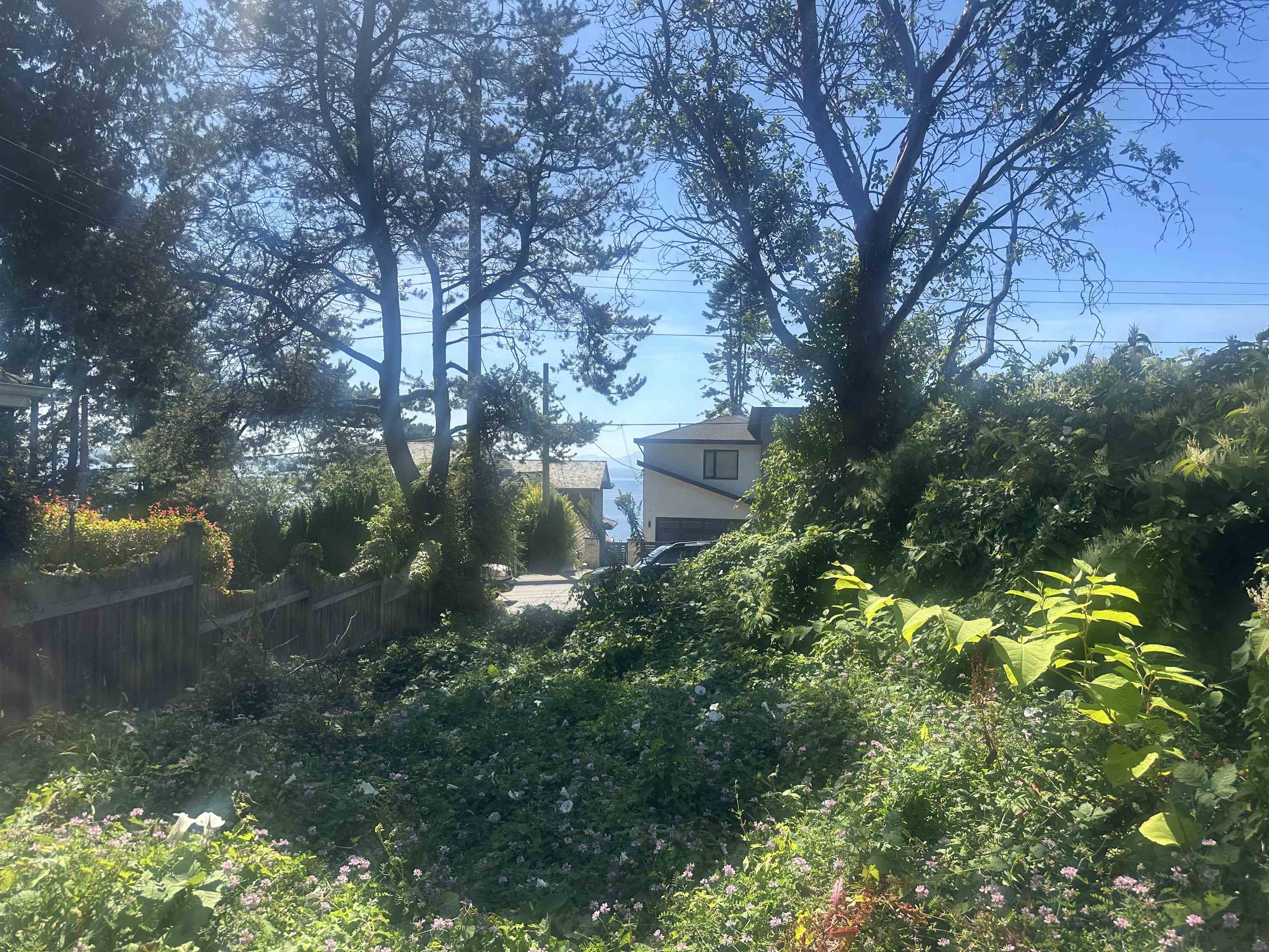 13123 MARINE DRIVE, Surrey BC V4A 1E6, R3039572, BC,