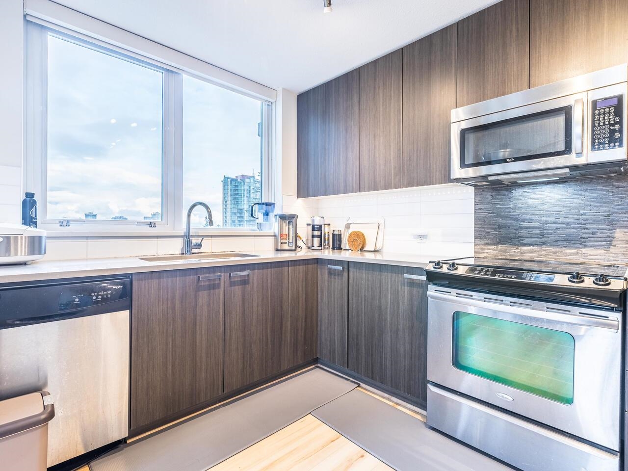 802 13325 102A AVENUE, R3039633, BC,