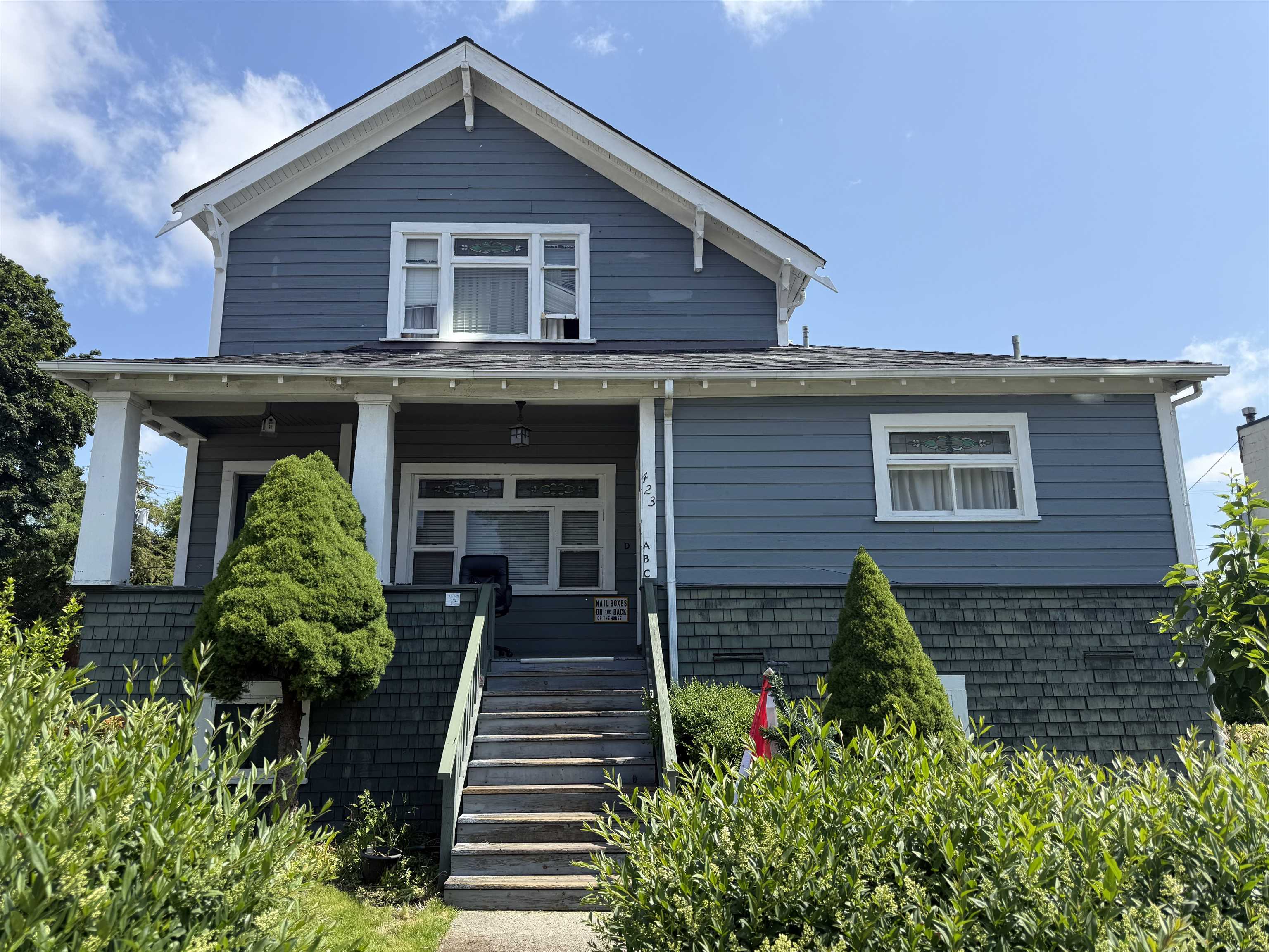 423 SIXTH STREET, New Westminster BC V3L 3B1, R3039783, BC,