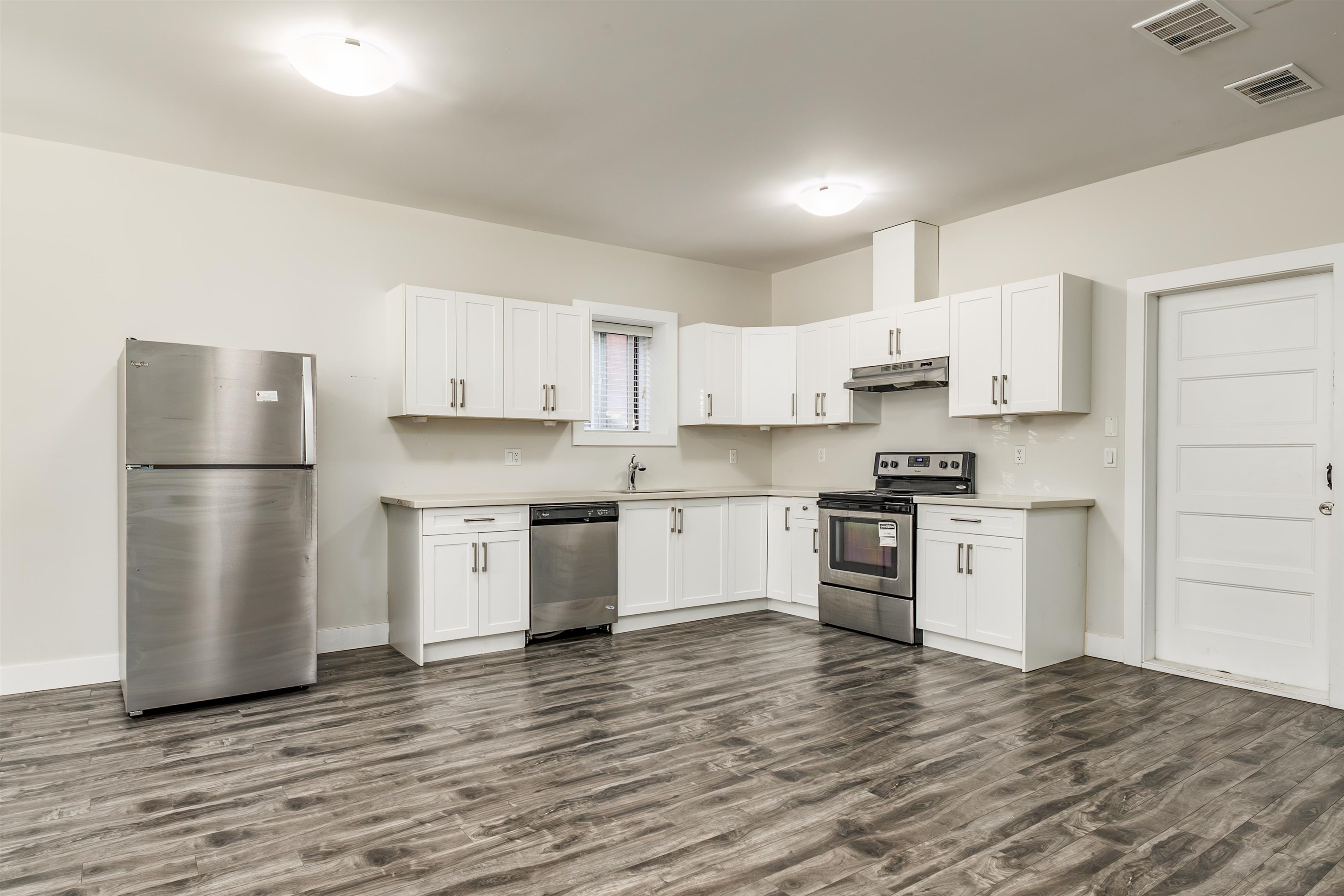 BSMT 16028 28 AVENUE, R3039992, BC,