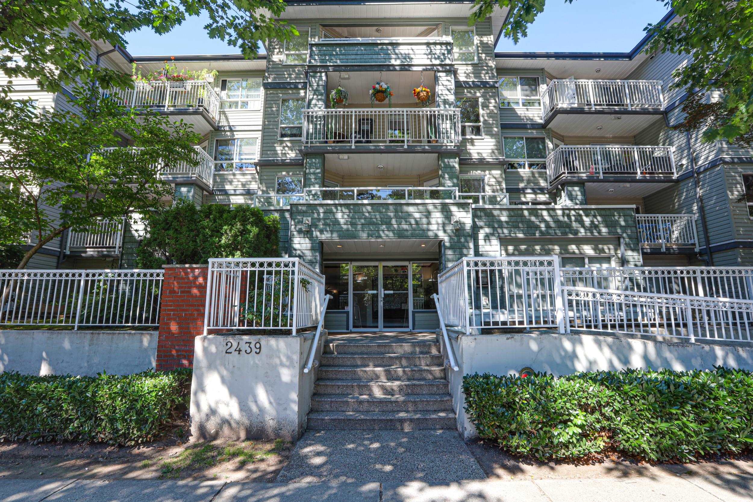 204 2439 WILSON AVENUE, R3040171, BC,