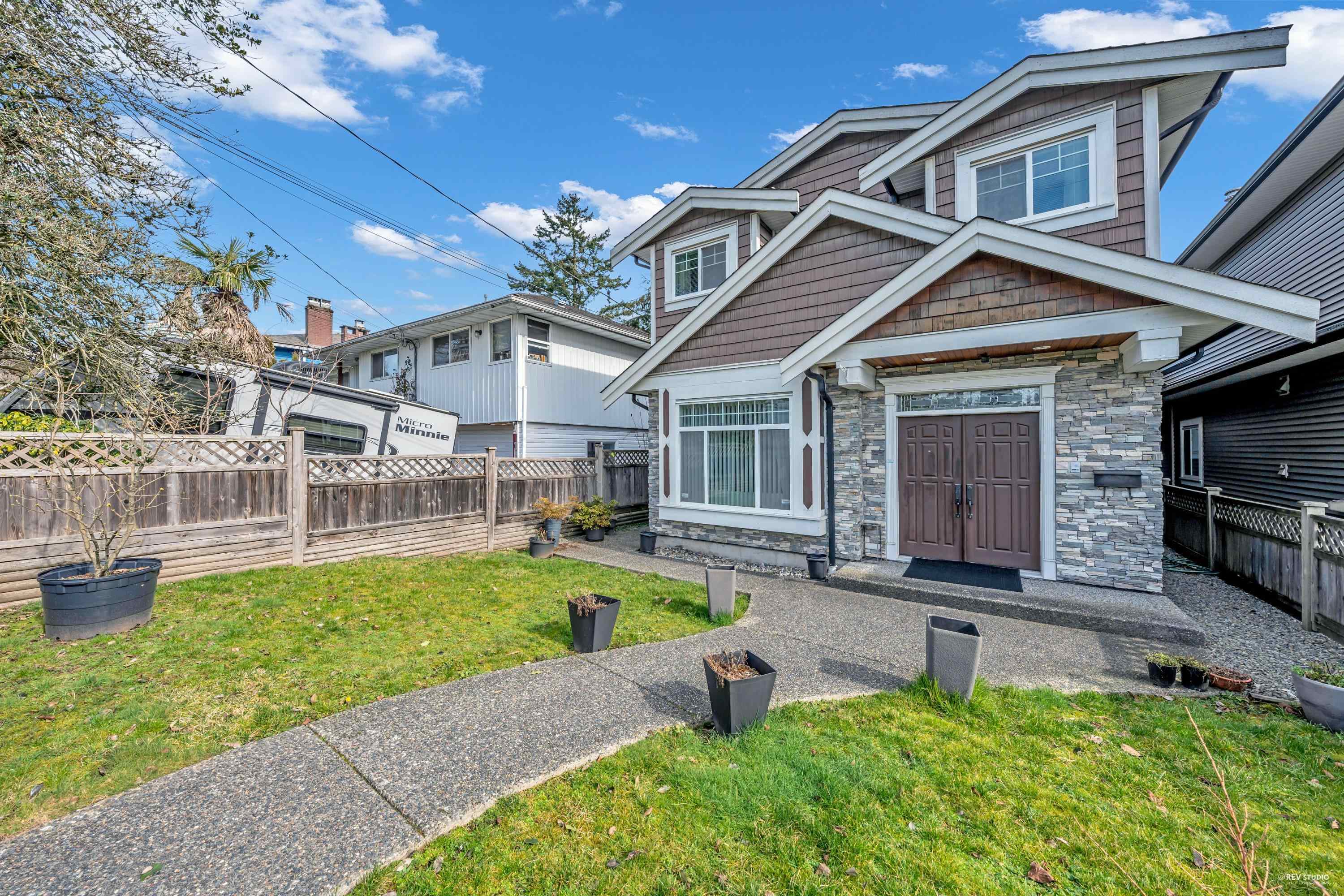 7788 HEDLEY AVENUE, Burnaby BC V5E 2R3, R3040196, BC,