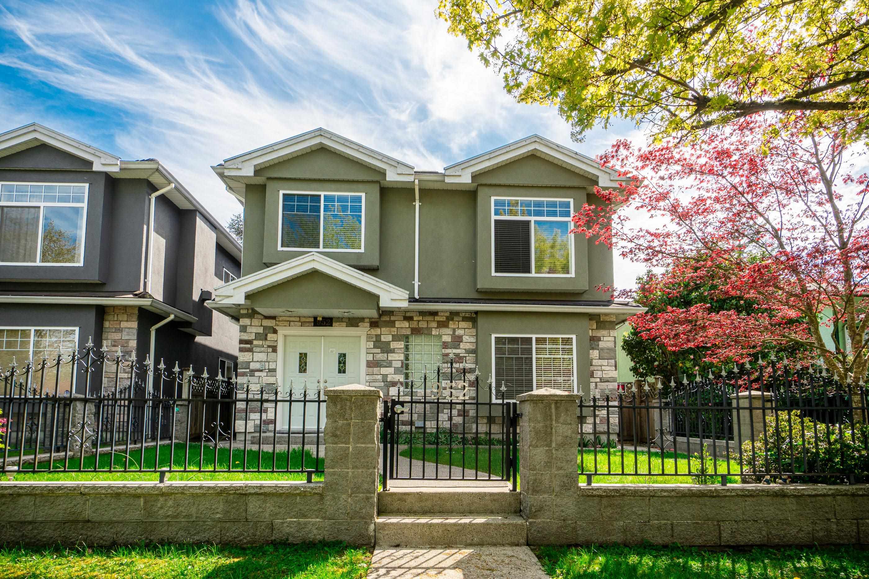 952 E 31ST AVENUE, Vancouver BC V5V 2X4, R3040310, BC,