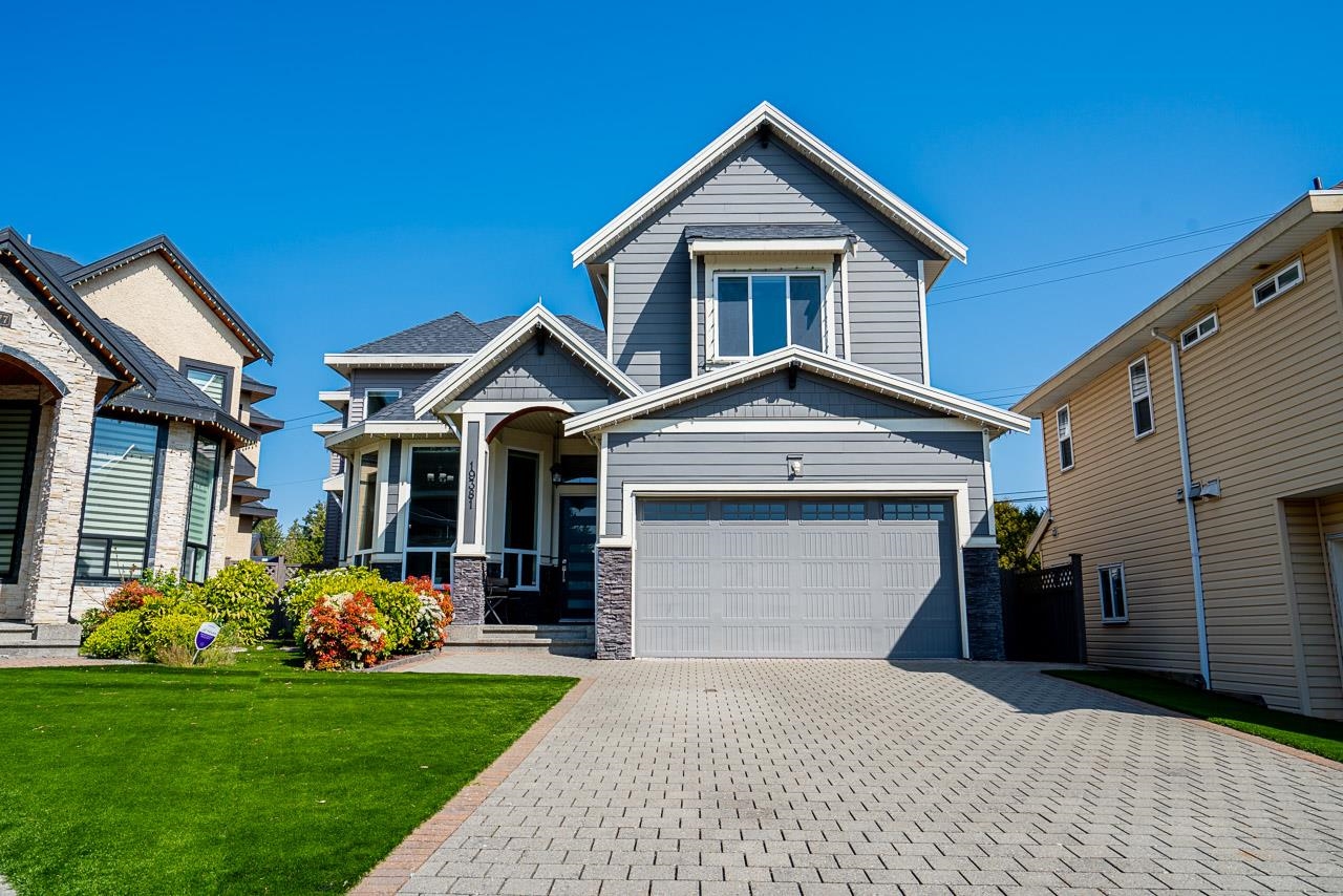19381 62 AVENUE, Surrey BC V3S 7L4, R3040411, BC,