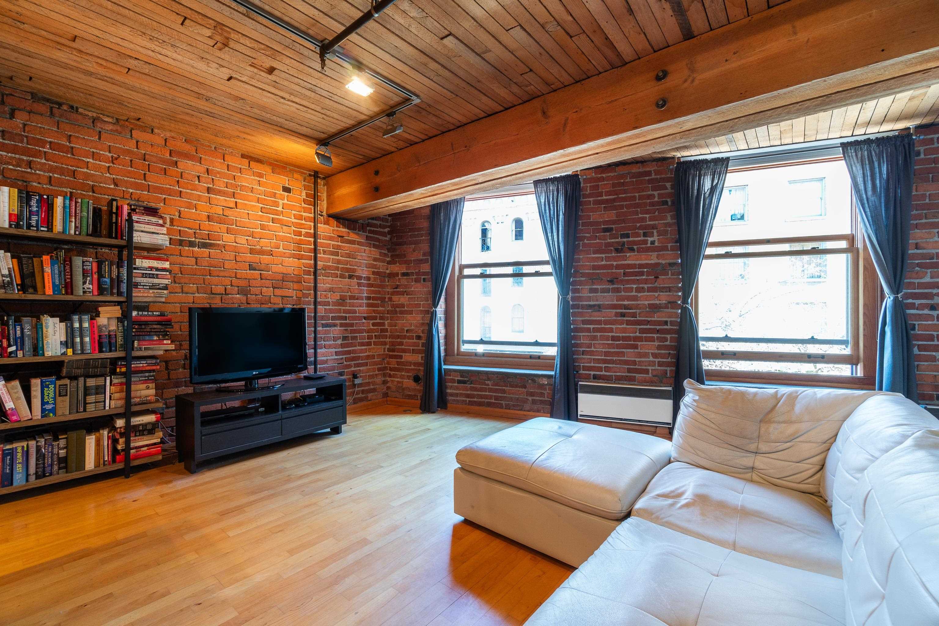 304 41 ALEXANDER STREET, R3040557, BC,