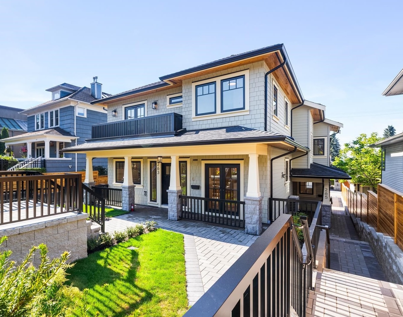 265 W 6TH STREET, North Vancouver BC V7M 1K7, R3040571, BC,