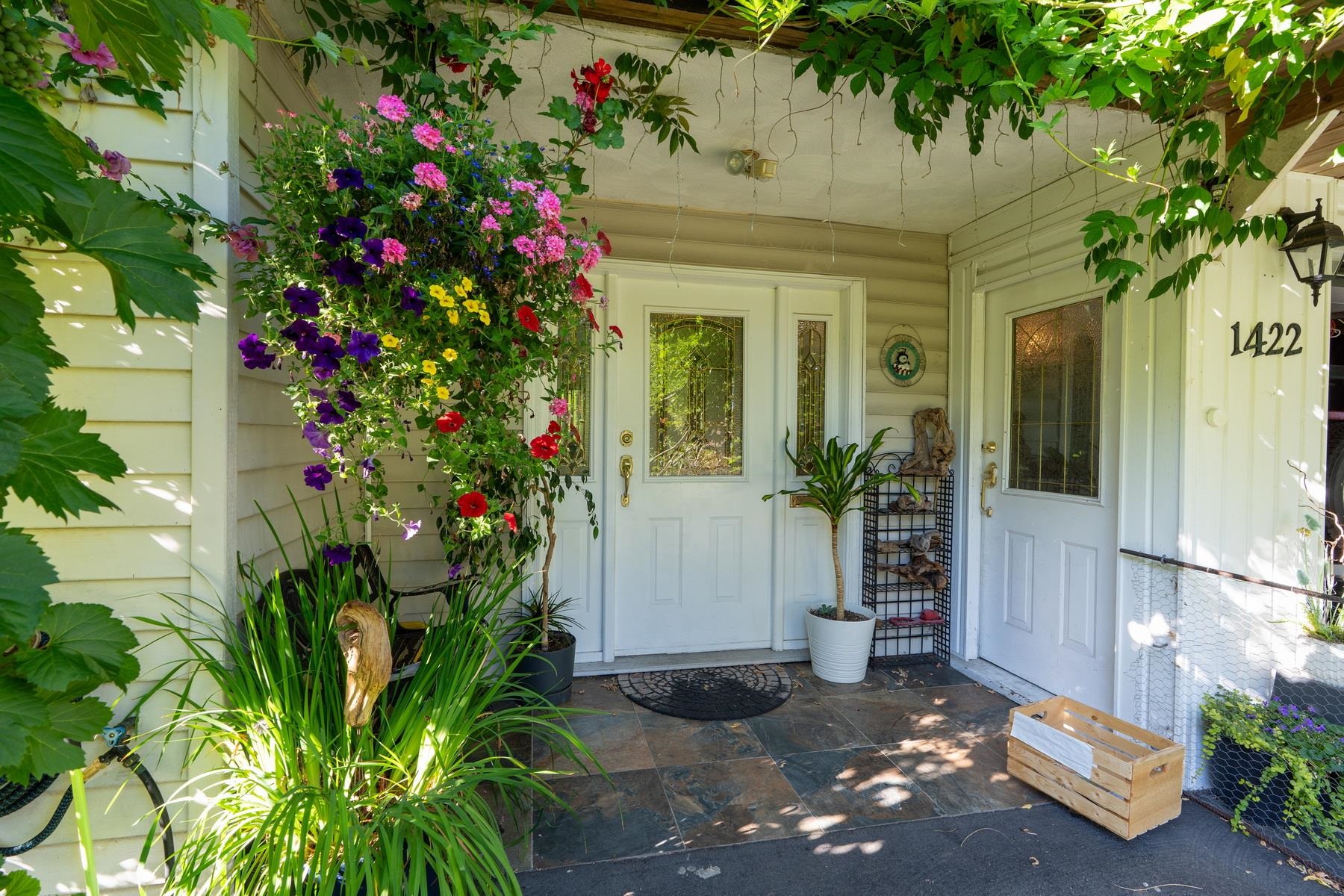 1422 KILMER ROAD, North Vancouver BC V7K 1R2, R3040647, BC,