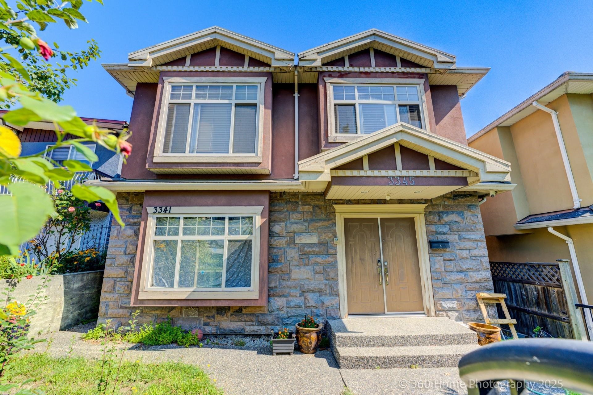 3345 MONMOUTH AVENUE, Vancouver BC V5R 5R7, R3040882, BC,