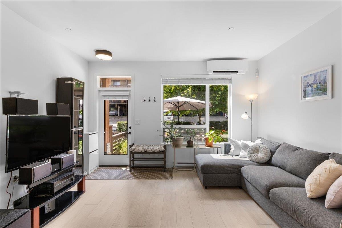 406 3021 ST GEORGE STREET, R3040887, BC,