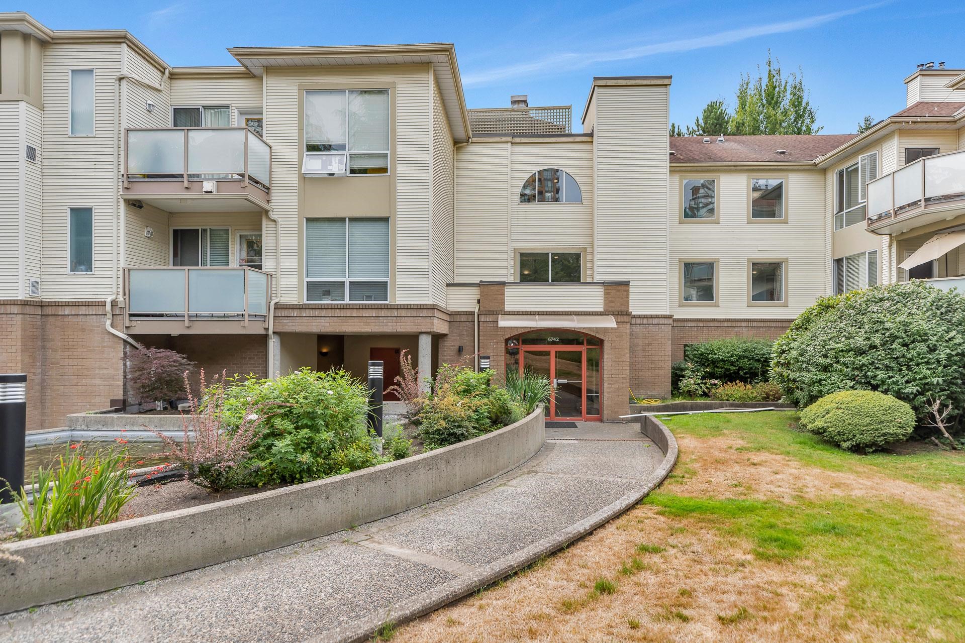 105 6742 STATION HILL COURT, R3040897, BC,