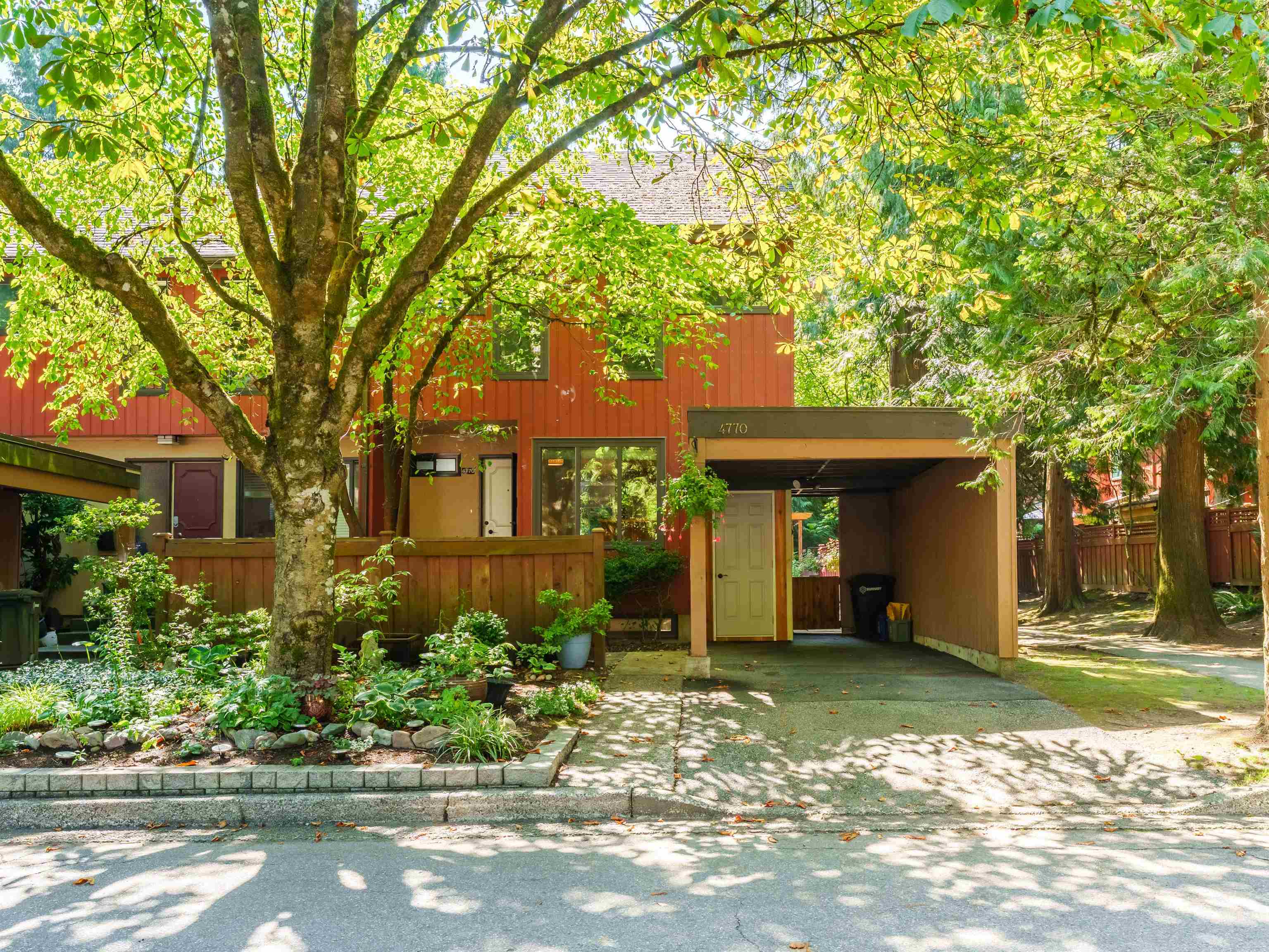 4770 FERNGLEN DRIVE, Burnaby BC V5G 3V7, R3040937, BC,