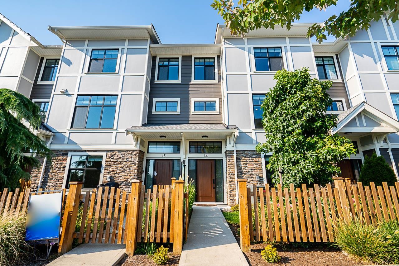 14 20327 72B AVENUE, R3041003, BC,