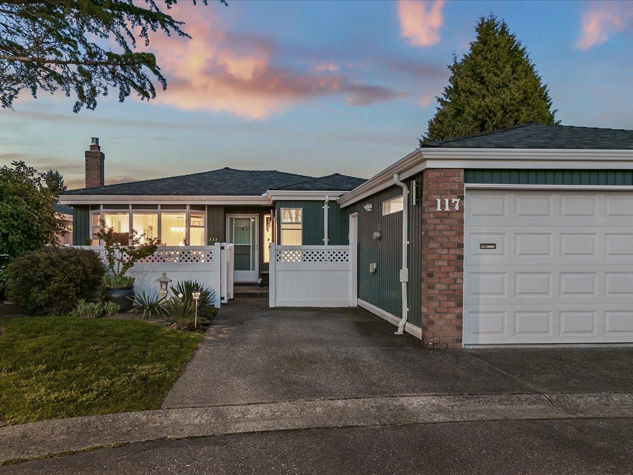 117 14271 18A AVENUE, R3041356, BC,