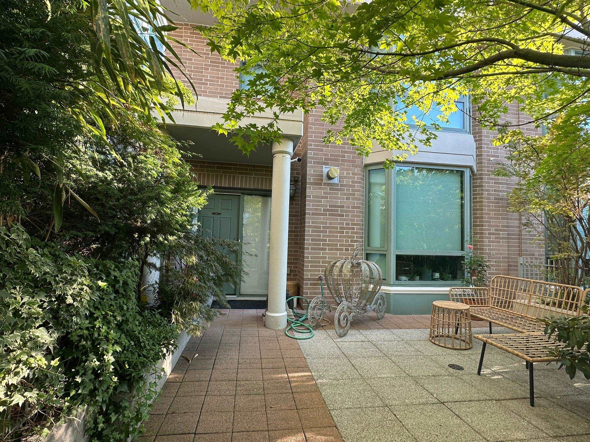 1 4380 HALIFAX STREET, R3041379, BC,