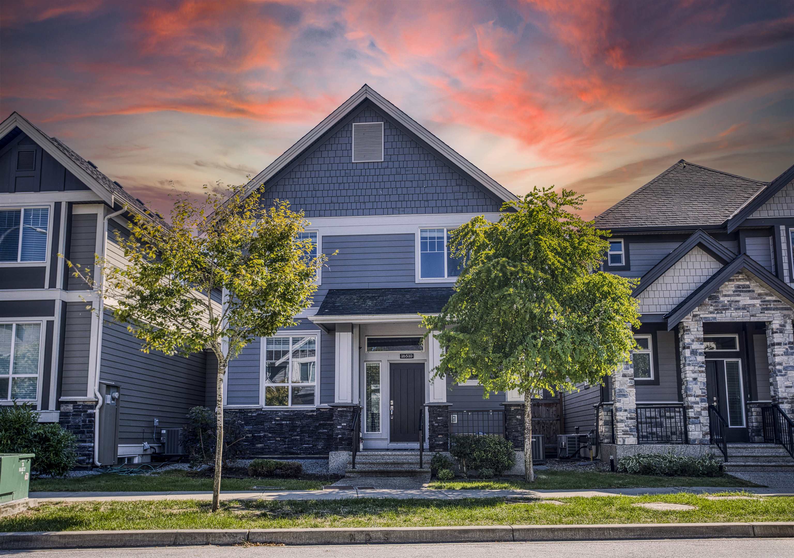 16510 25A AVENUE, Surrey BC V3Z 0S2, R3041429, BC,