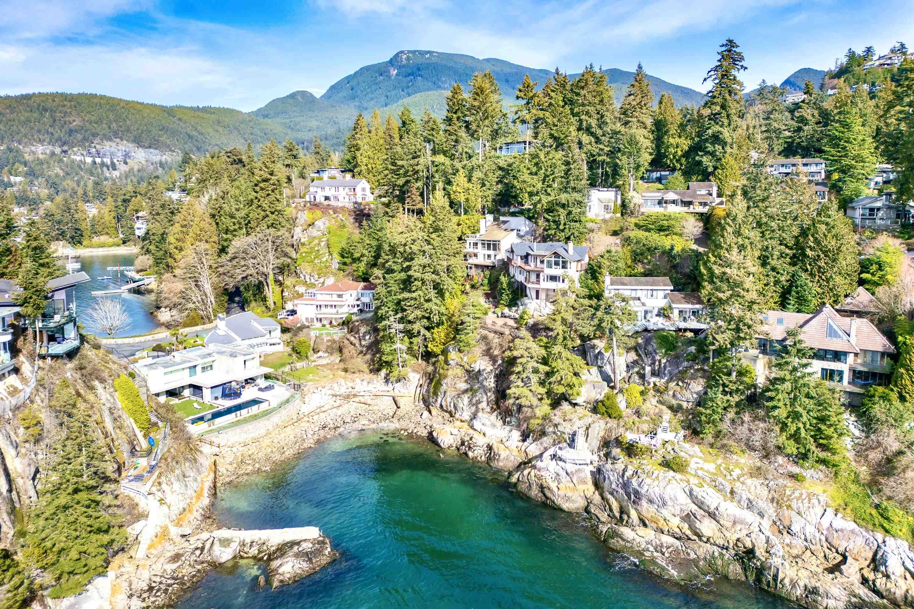 5295 GULF PLACE, West Vancouver BC V7W 2V9, R3041452, BC,