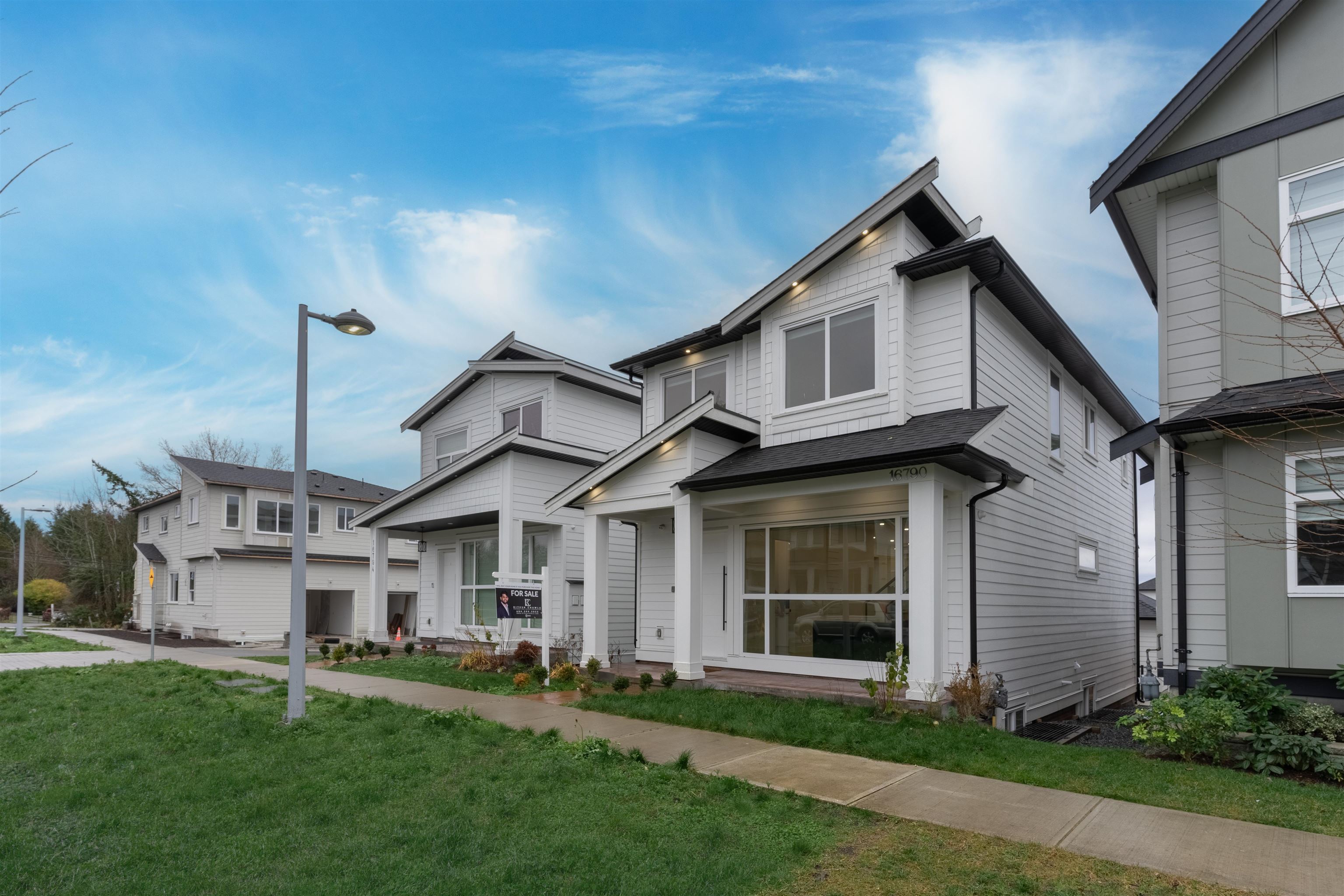 16790 20A AVENUE, Surrey BC V3Z 1H1, R3041454, BC,