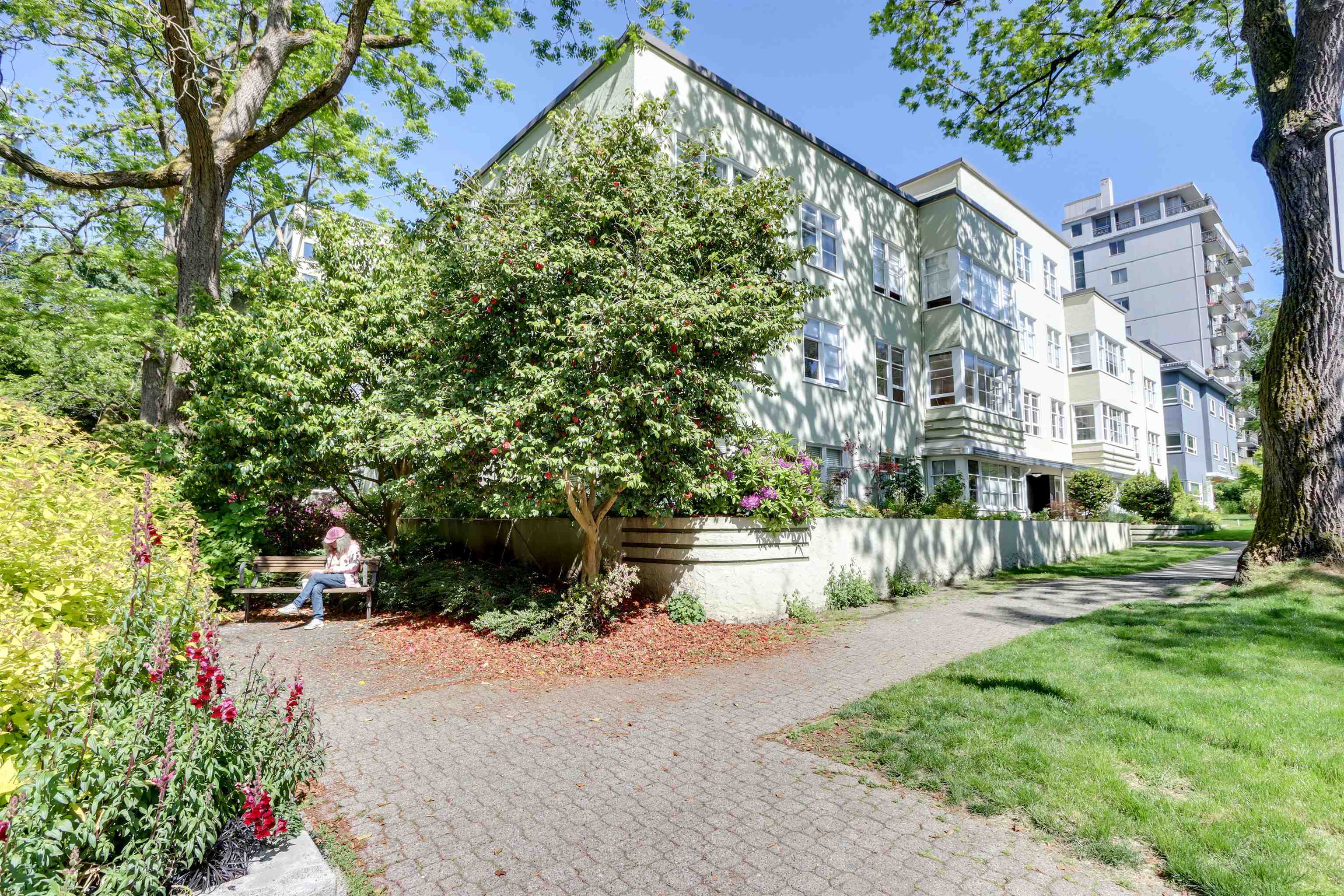 303 1565 BURNABY STREET, R3041458, BC,
