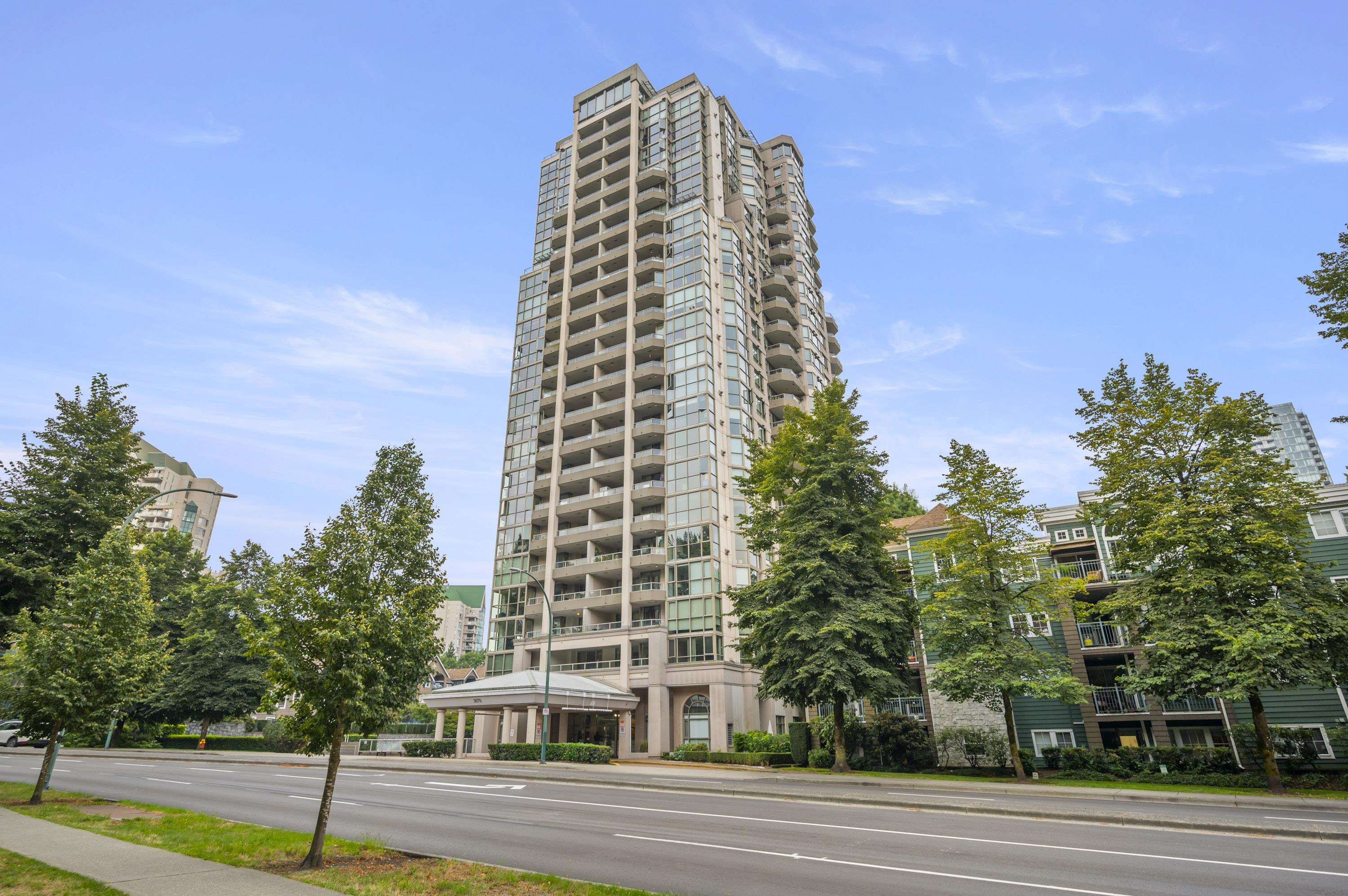 601 3070 GUILDFORD WAY, R3041483, BC,