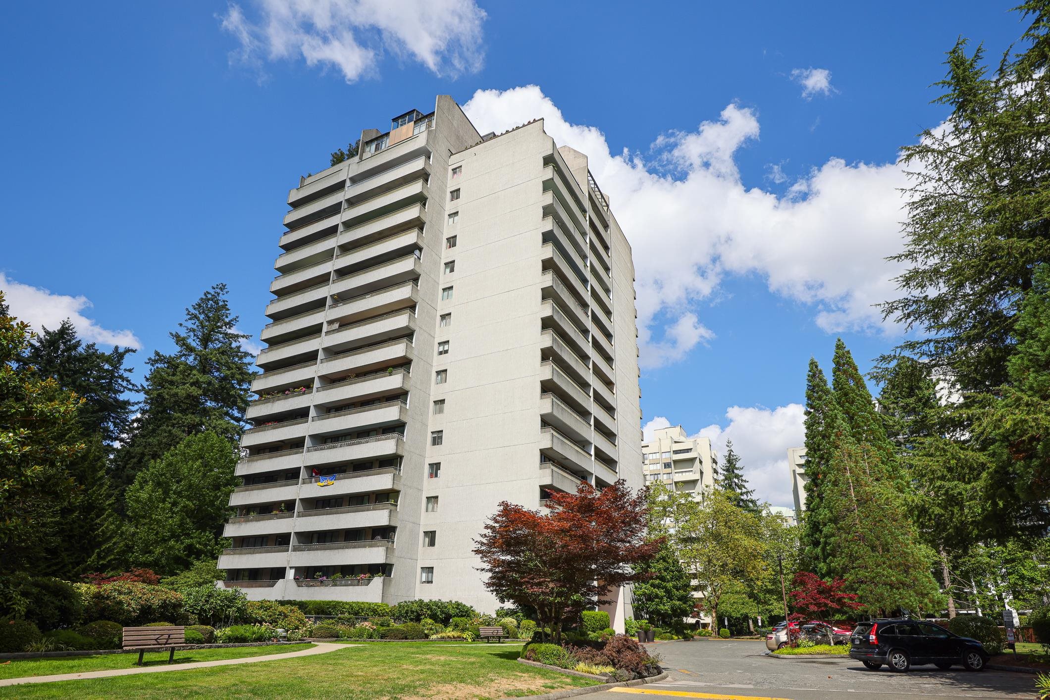 302 4134 MAYWOOD STREET, R3041658, BC,