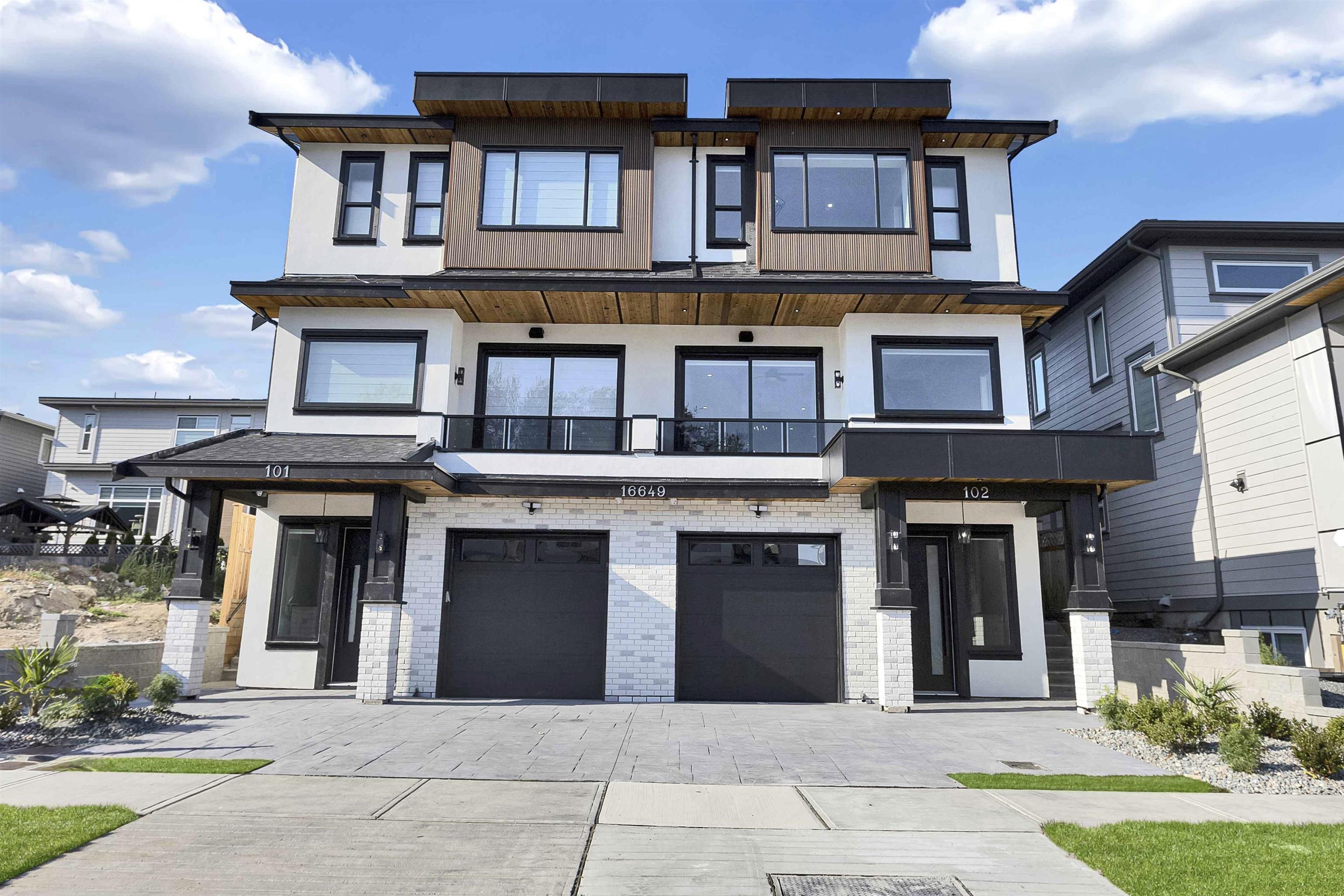 102 16649 18A AVENUE, R3041793, BC,