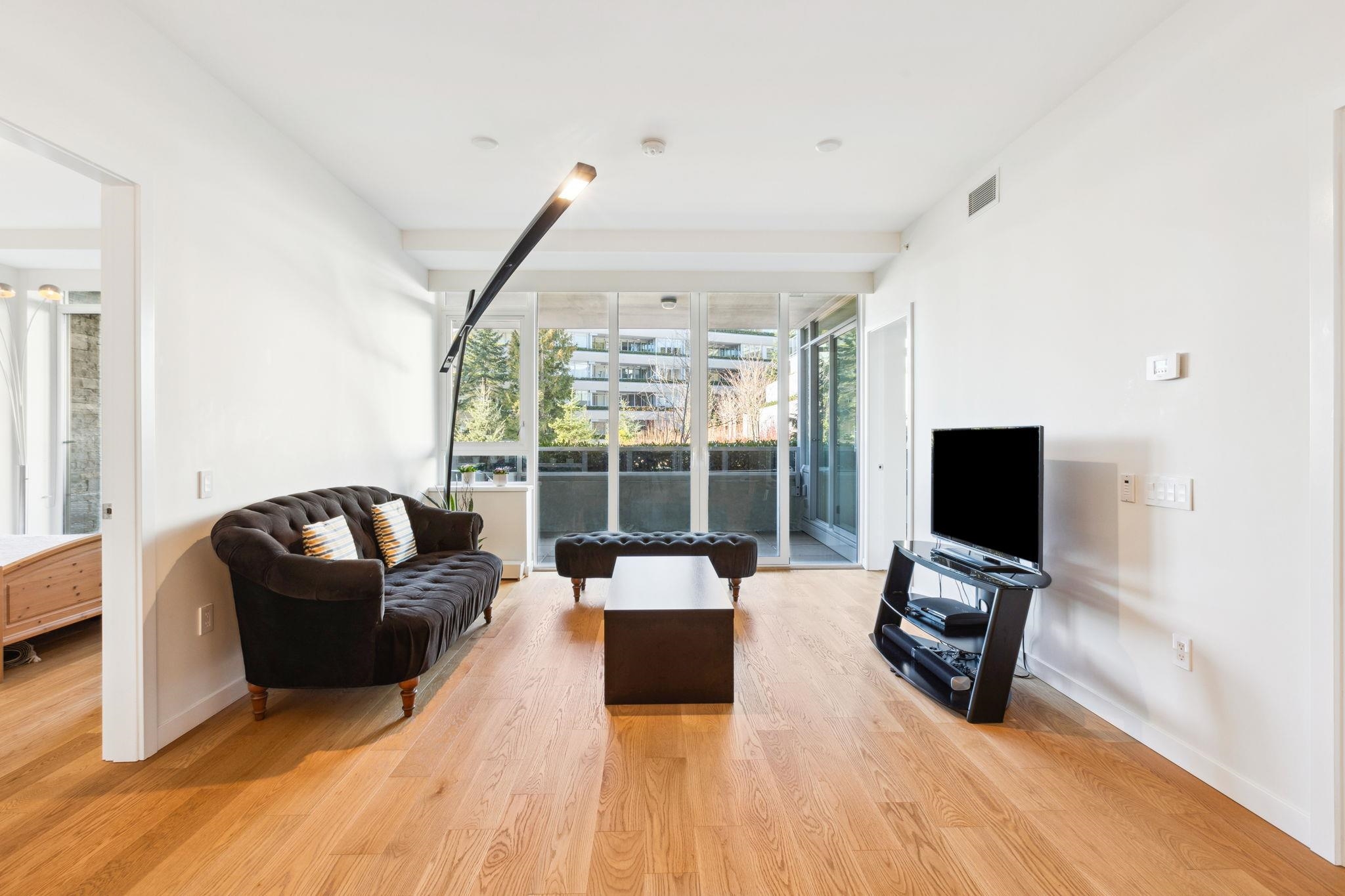 204 788 ARTHUR ERICKSON PLACE, R3041860, BC,