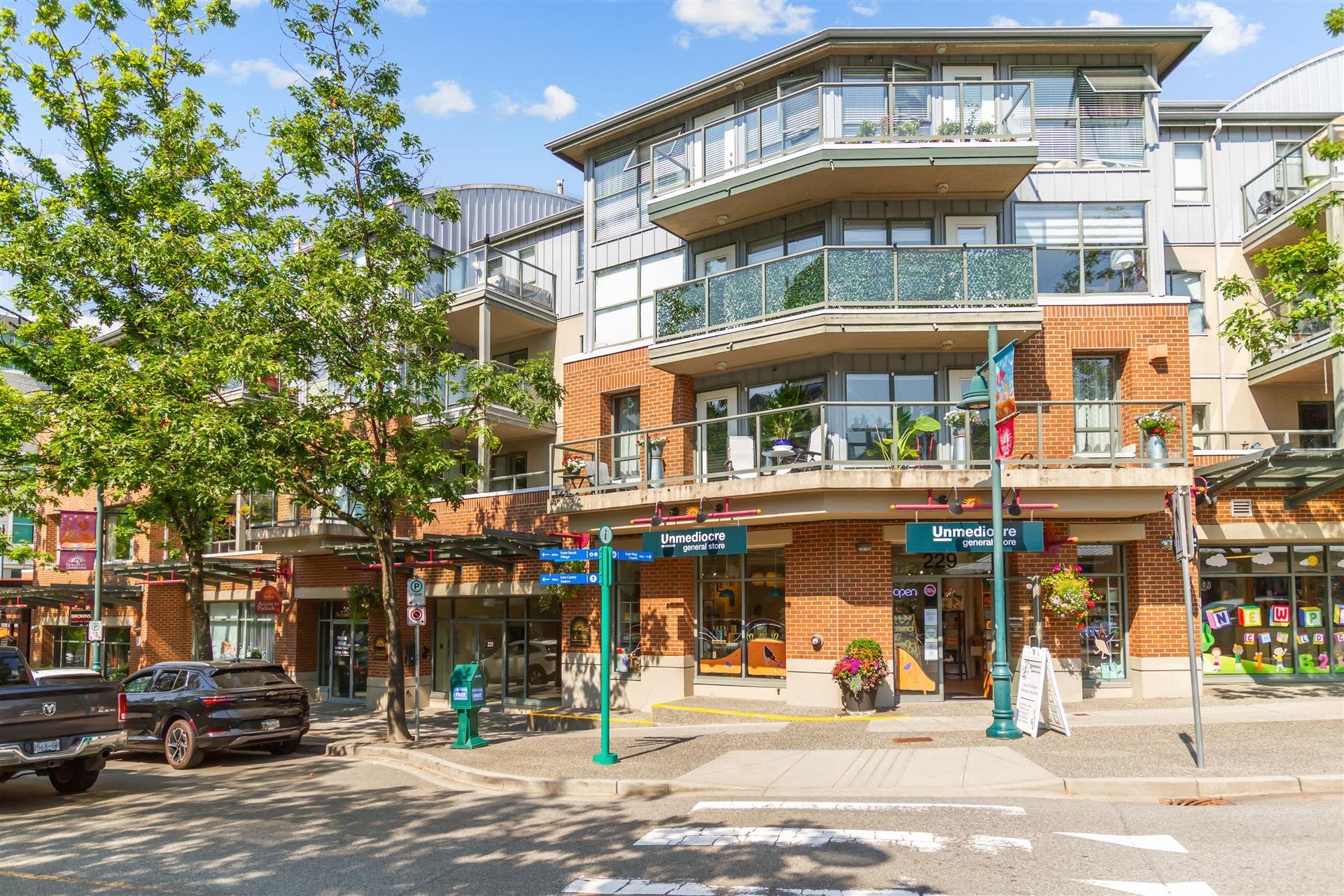 219 225 NEWPORT DRIVE, R3041869, BC,