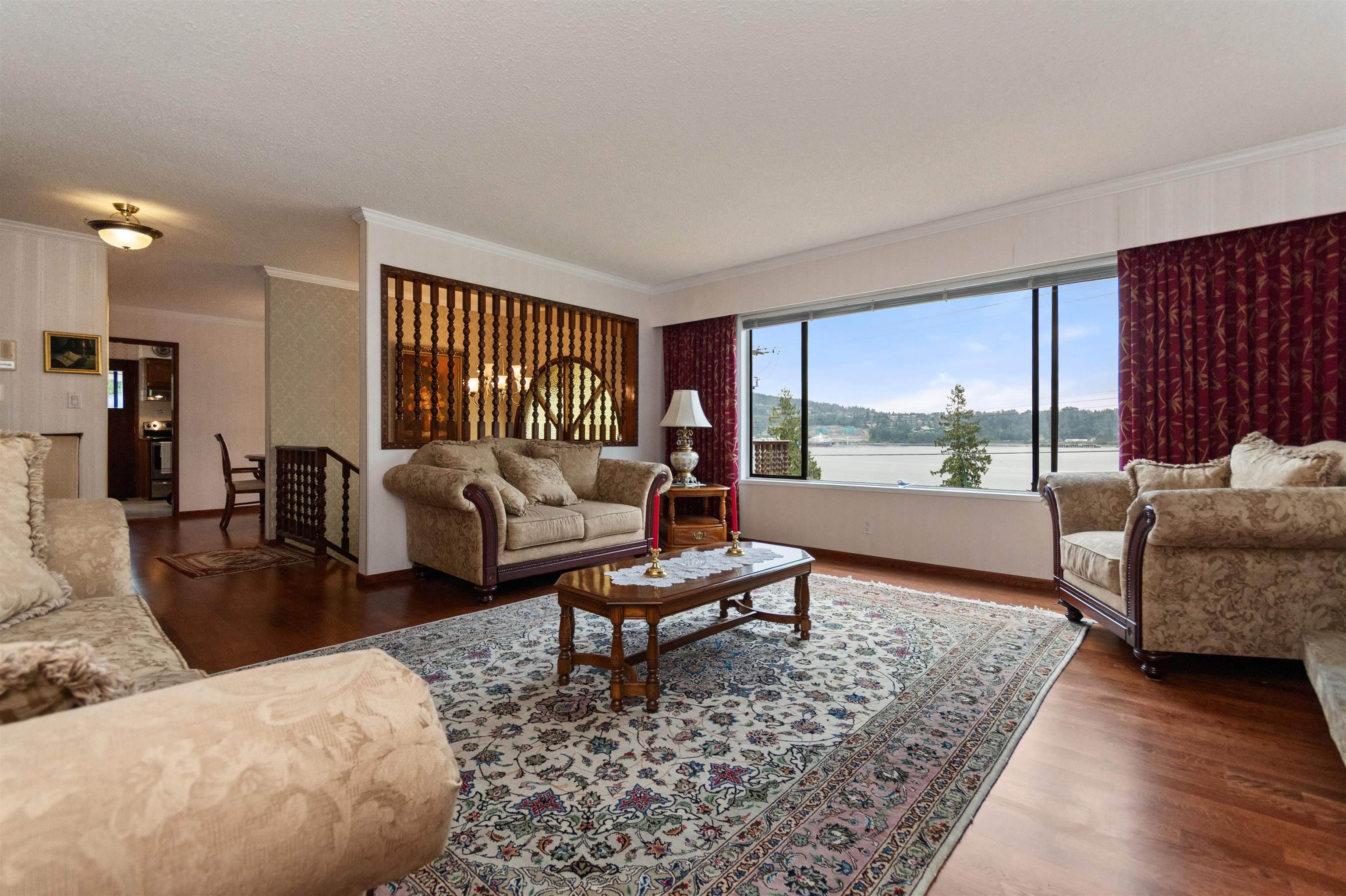 3772 DOLLARTON HIGHWAY, North Vancouver BC V7G 1A2, R3042049, BC,