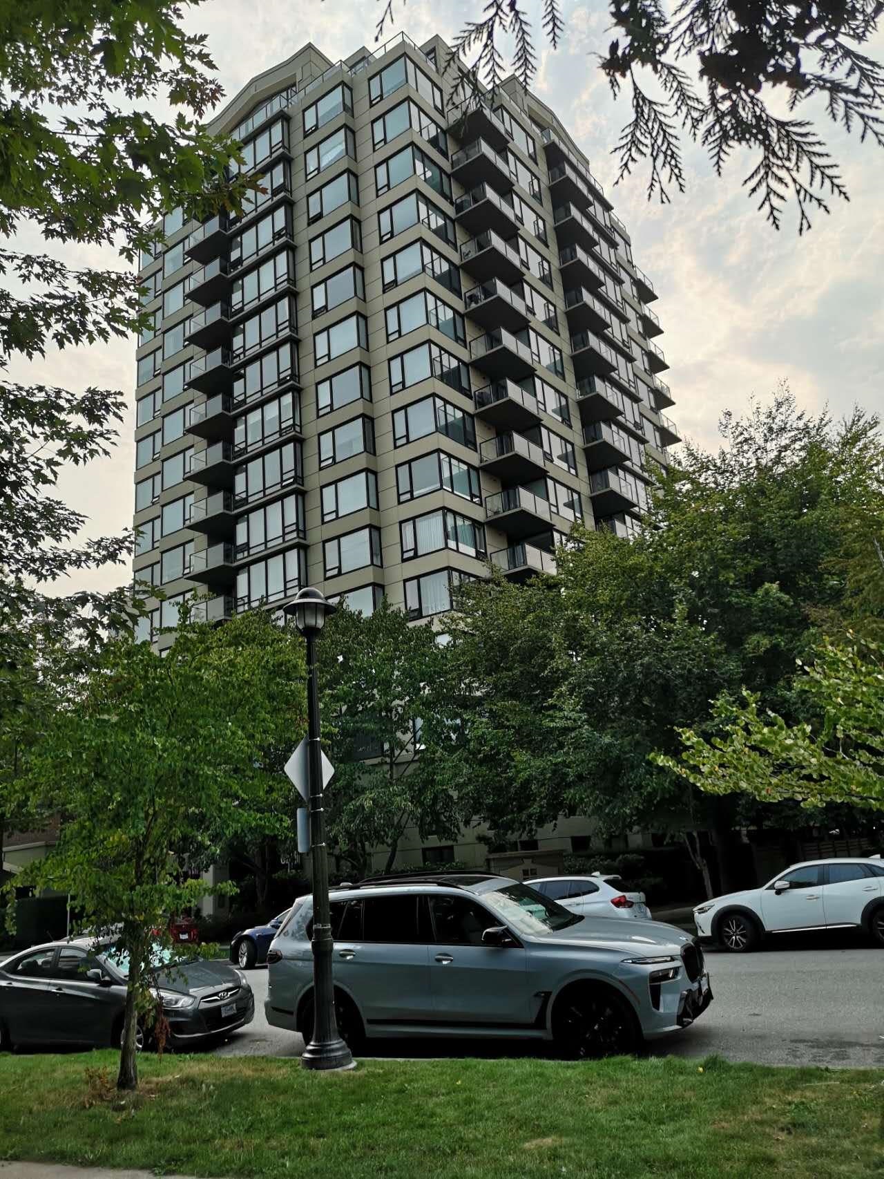 1008 6233 KATSURA STREET, R3042073, BC,
