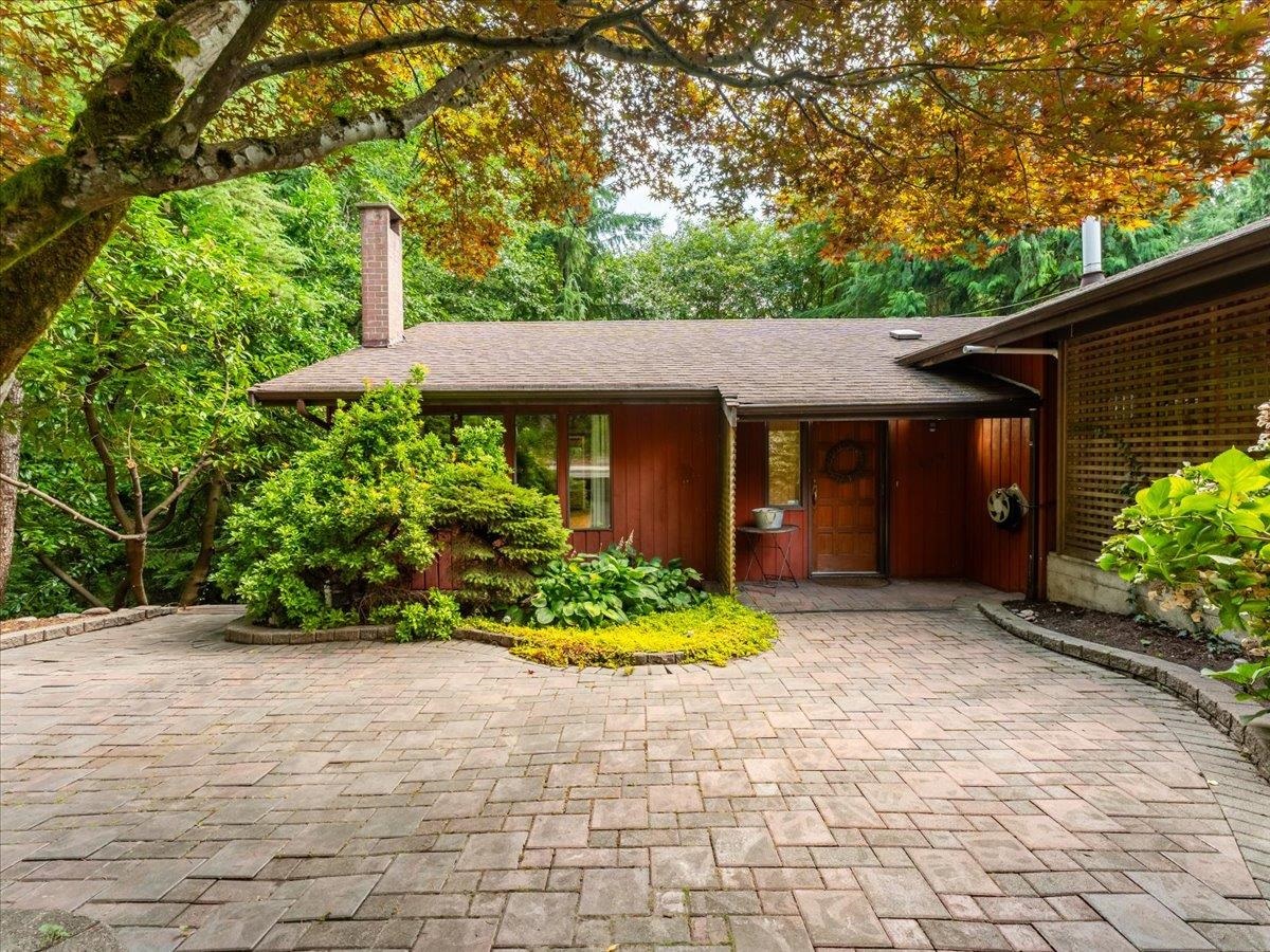 277 E BRAEMAR ROAD, North Vancouver BC V7N 1R2, R3042087, BC,