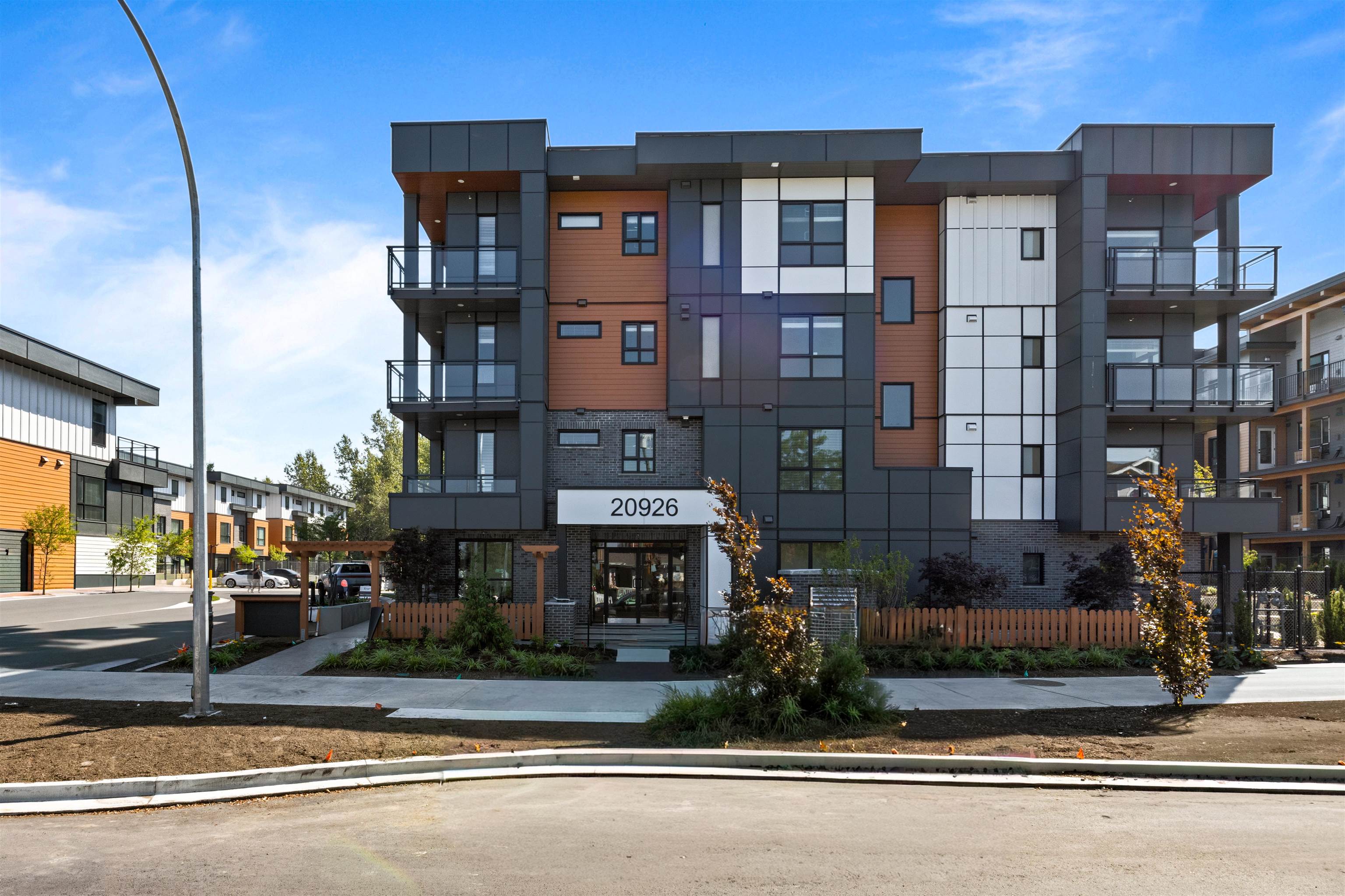 414 20932 83 AVENUE, R3042119, BC,