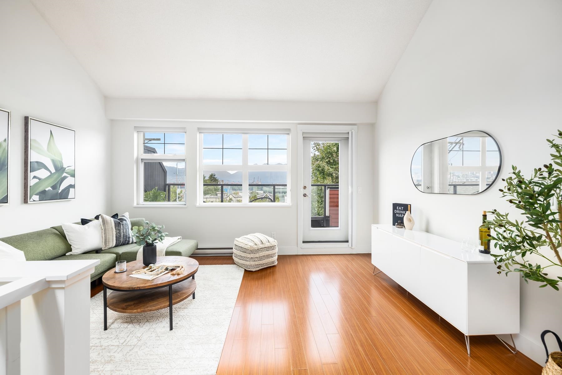2276 ST. GEORGE STREET, Vancouver BC V5T 3R2, R3042144, BC,