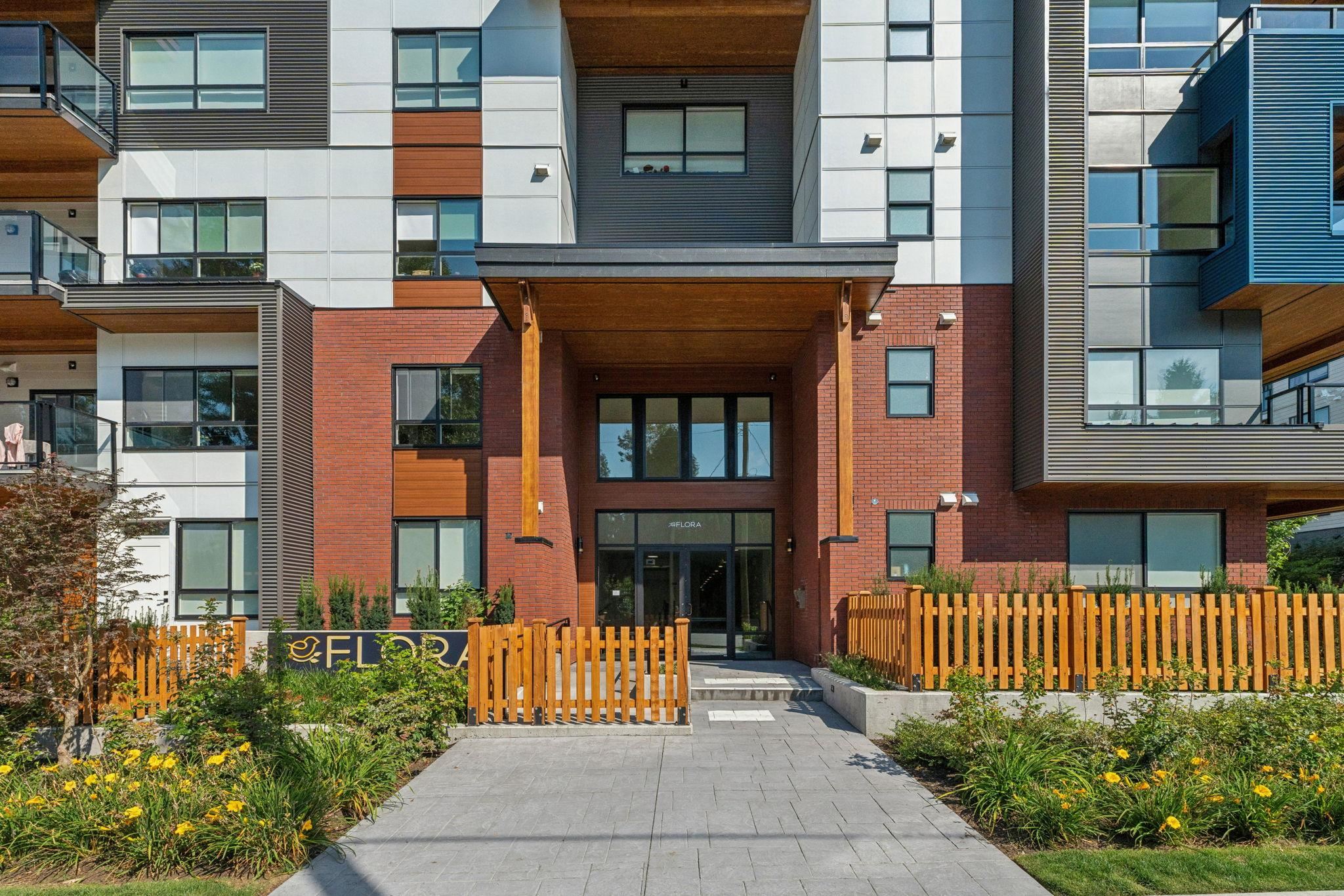 206 20286 72B AVENUE, R3042243, BC,