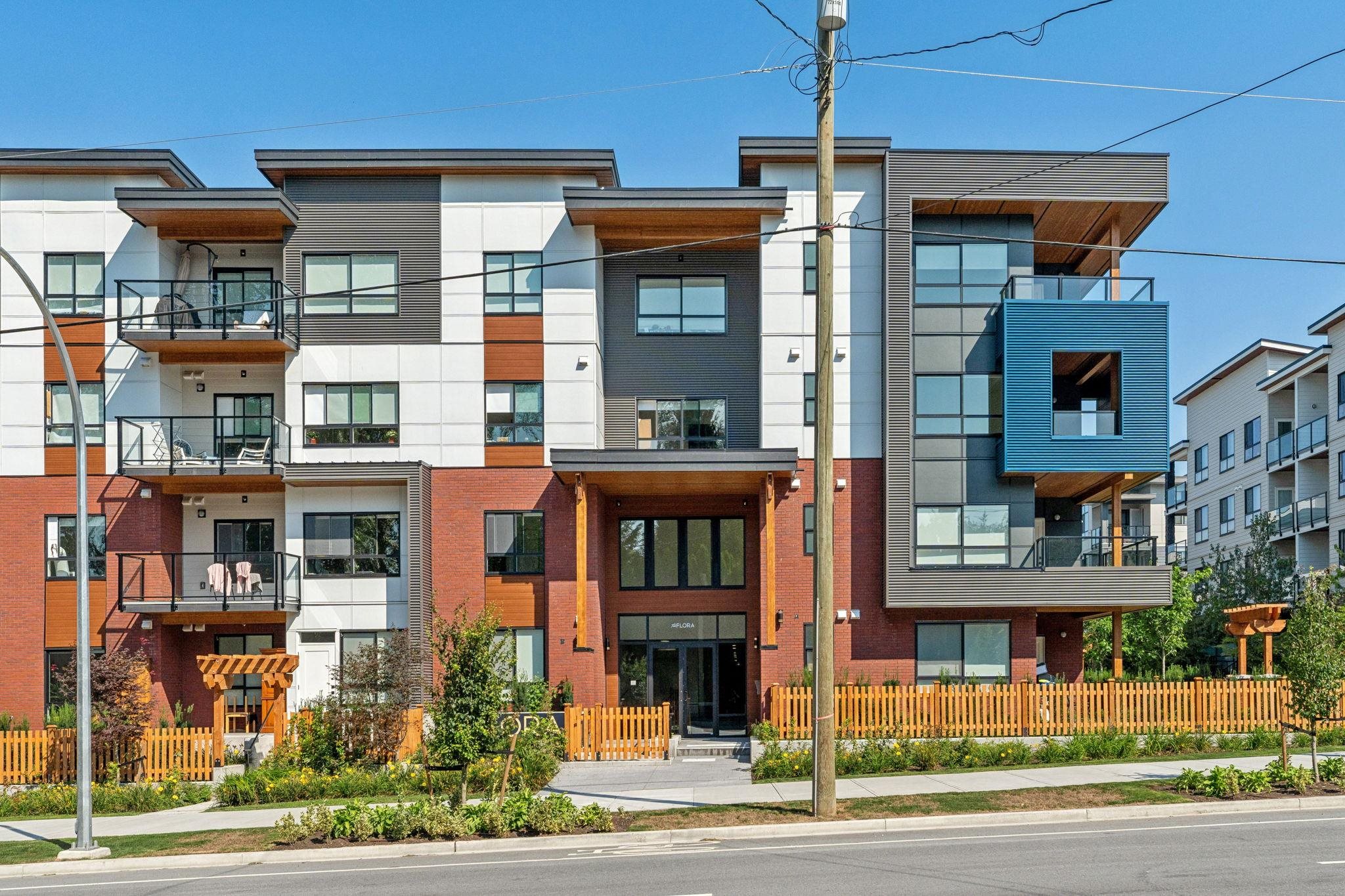 204 20286 72B AVENUE, R3042277, BC,