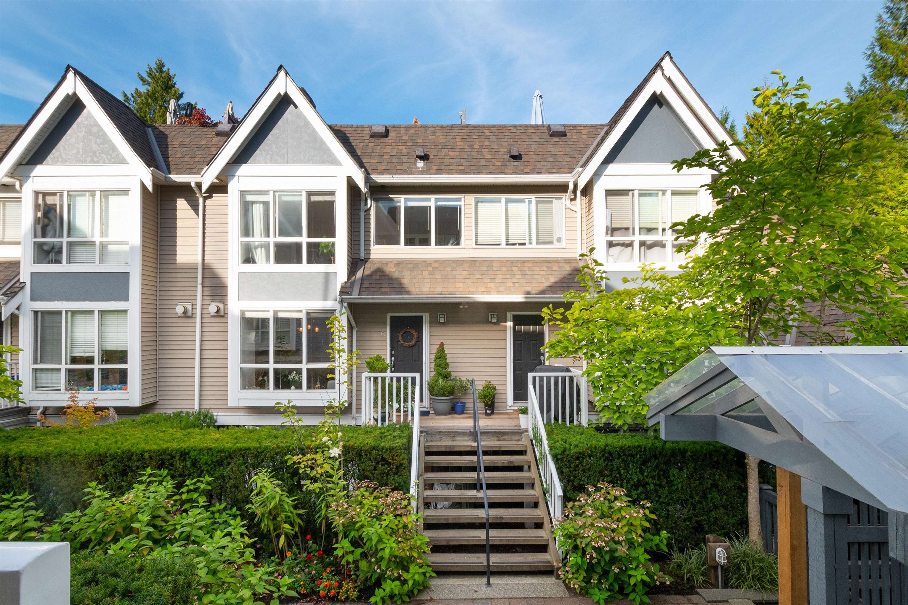 6 1015 LYNN VALLEY ROAD, R3042480, BC,