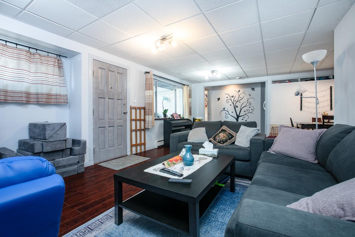 2135 NEWPORT AVENUE, Vancouver BC V5P 2H9, R3042504, BC,