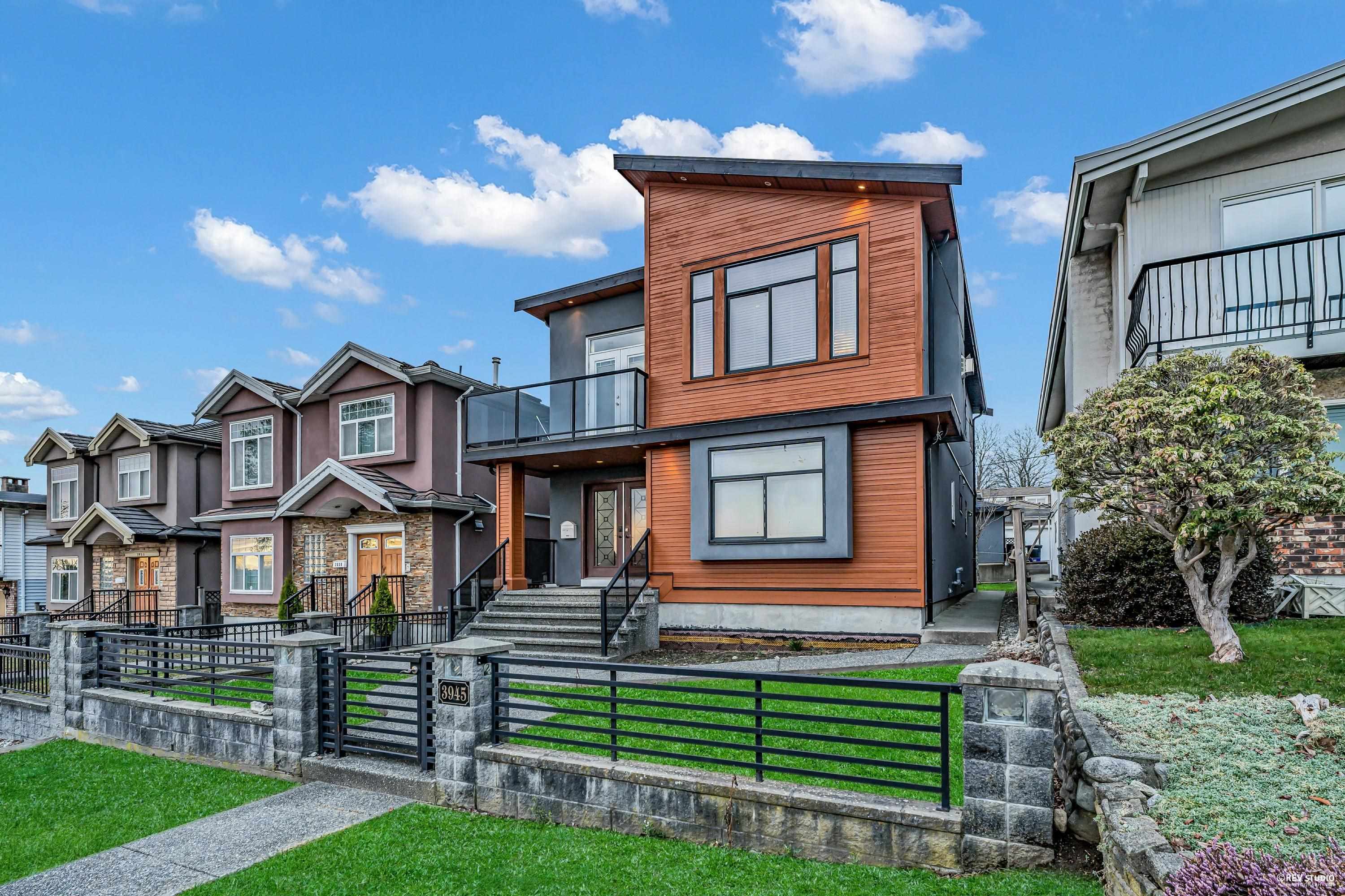 3945 PARKER STREET, Burnaby BC V5C 3B7, R3042680, BC,